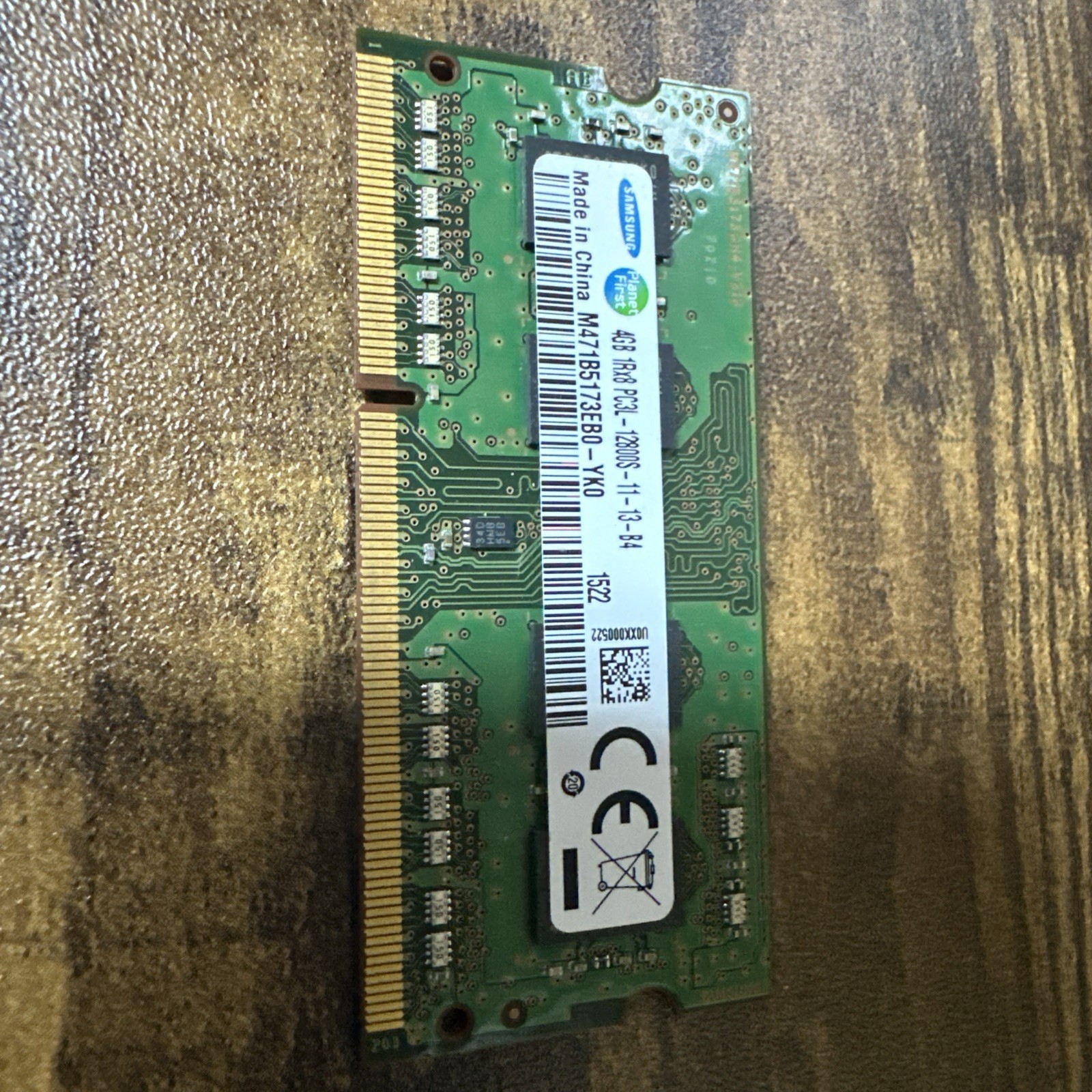 M471B5173EB0-YK0 GENUINE SAMSUNG MEMORY 4GB 1Rx8 PC3L-12800S-11-13-B4 (CA62)