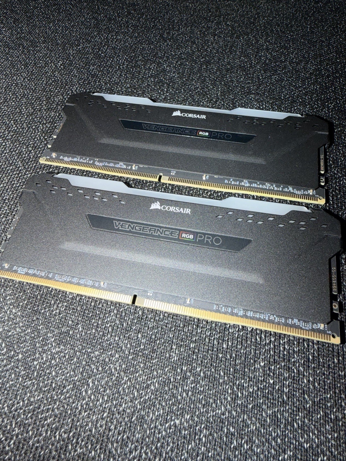 Corsair VENGEANCE RGB PRO 32GB (2x16GB) DDR4 DRAM 3600MHz C18 Memory Kit - Black