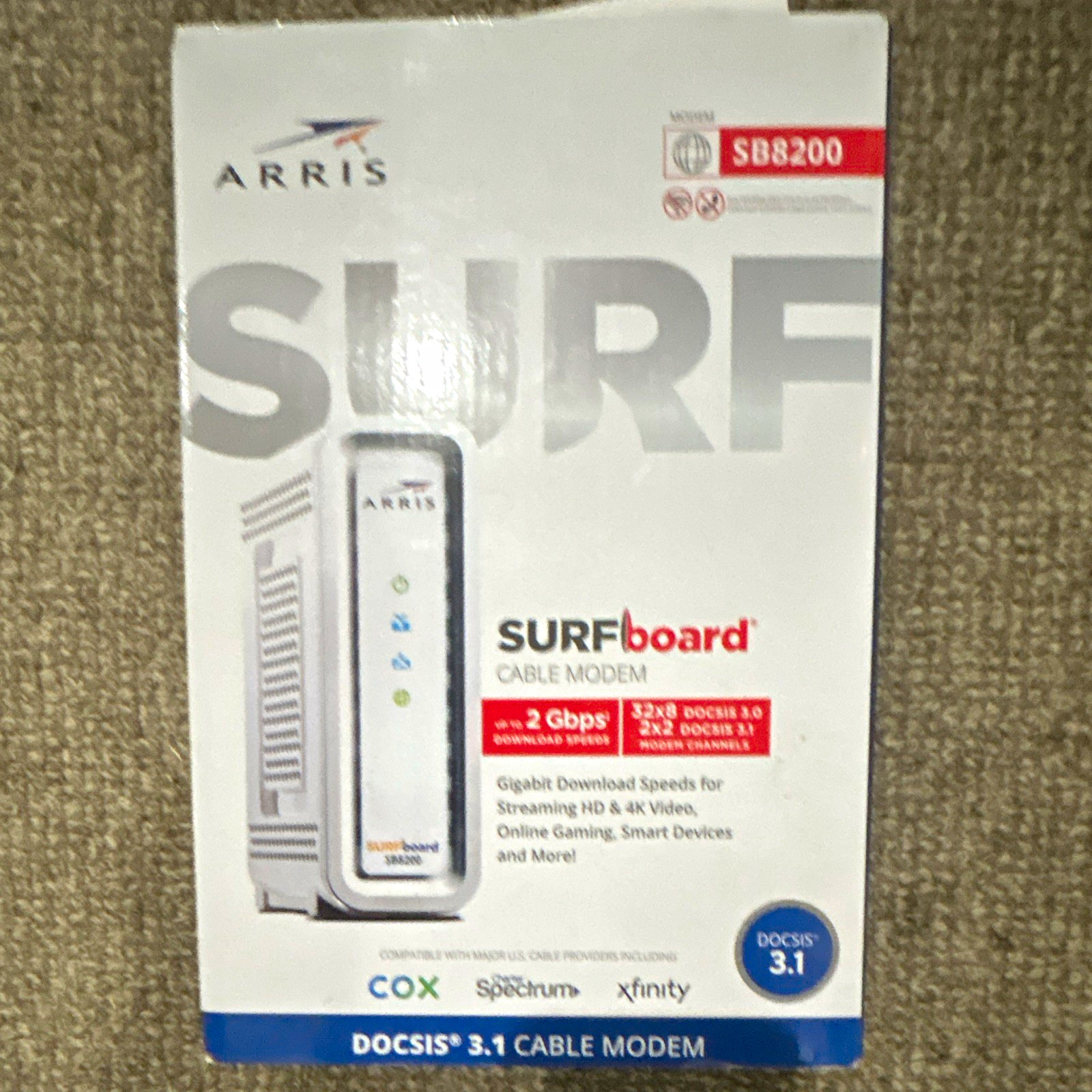 ARRIS SURFboard SB8200 DOCSIS 3.1 Cable Modem 2 Gbps White RJ-45