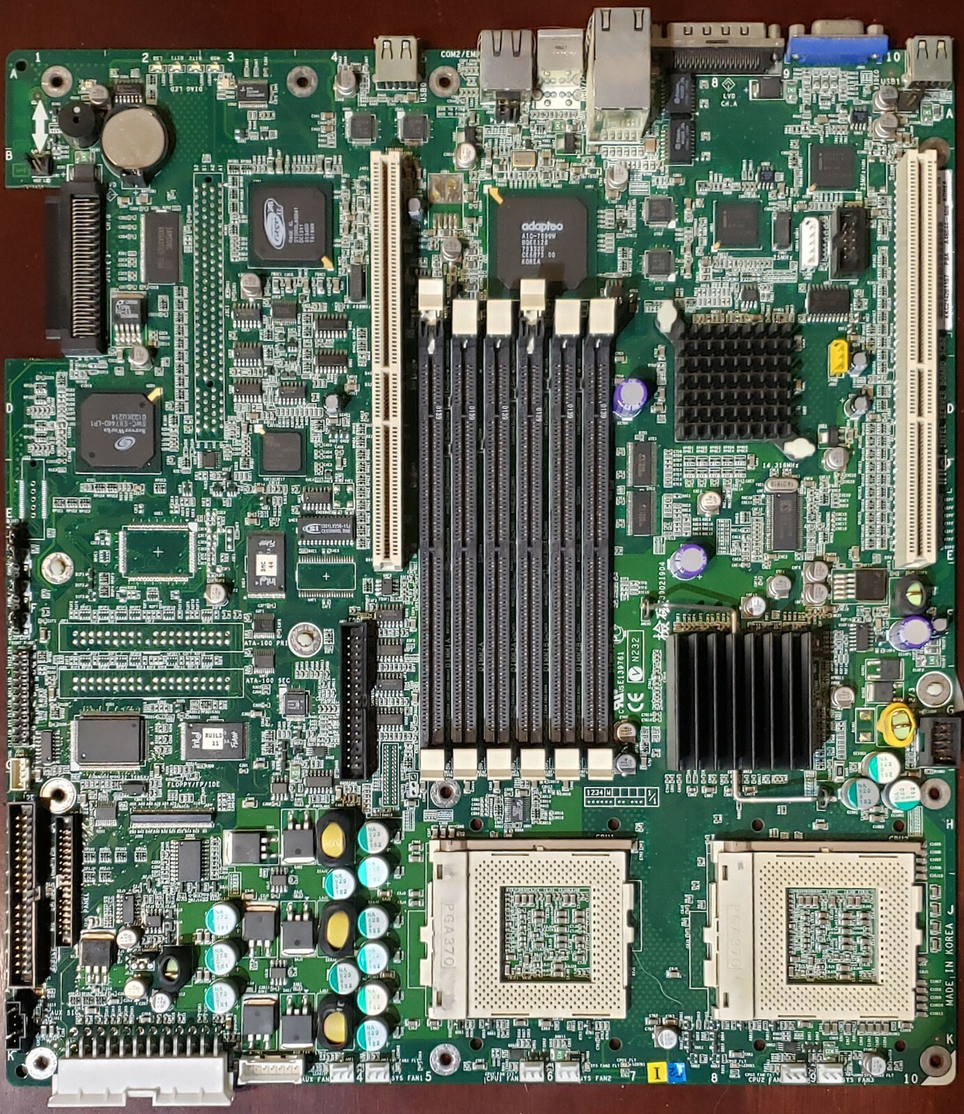 Intel SCB2SCSI Server MB, A46044-606 Dual SKT 370 133FSB, Refurbished