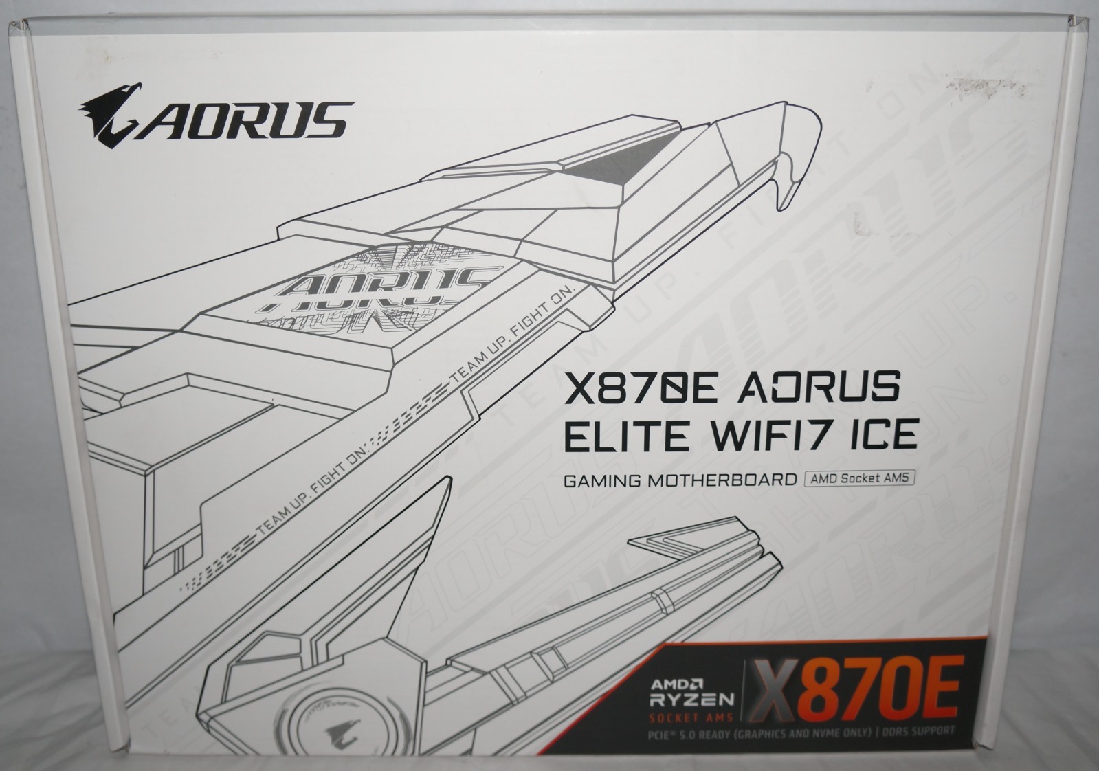 New GIGABYTE X870E AORUS MASTER X3D ICE DDR5 AM5 AMD Gaming ATX Motherboard