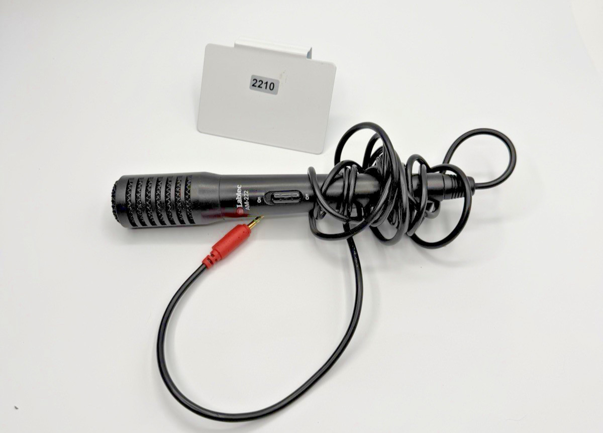 Labtec AM-222 Wired Handheld Computer Microphone 3.5mm Jack On/Off Switch PC