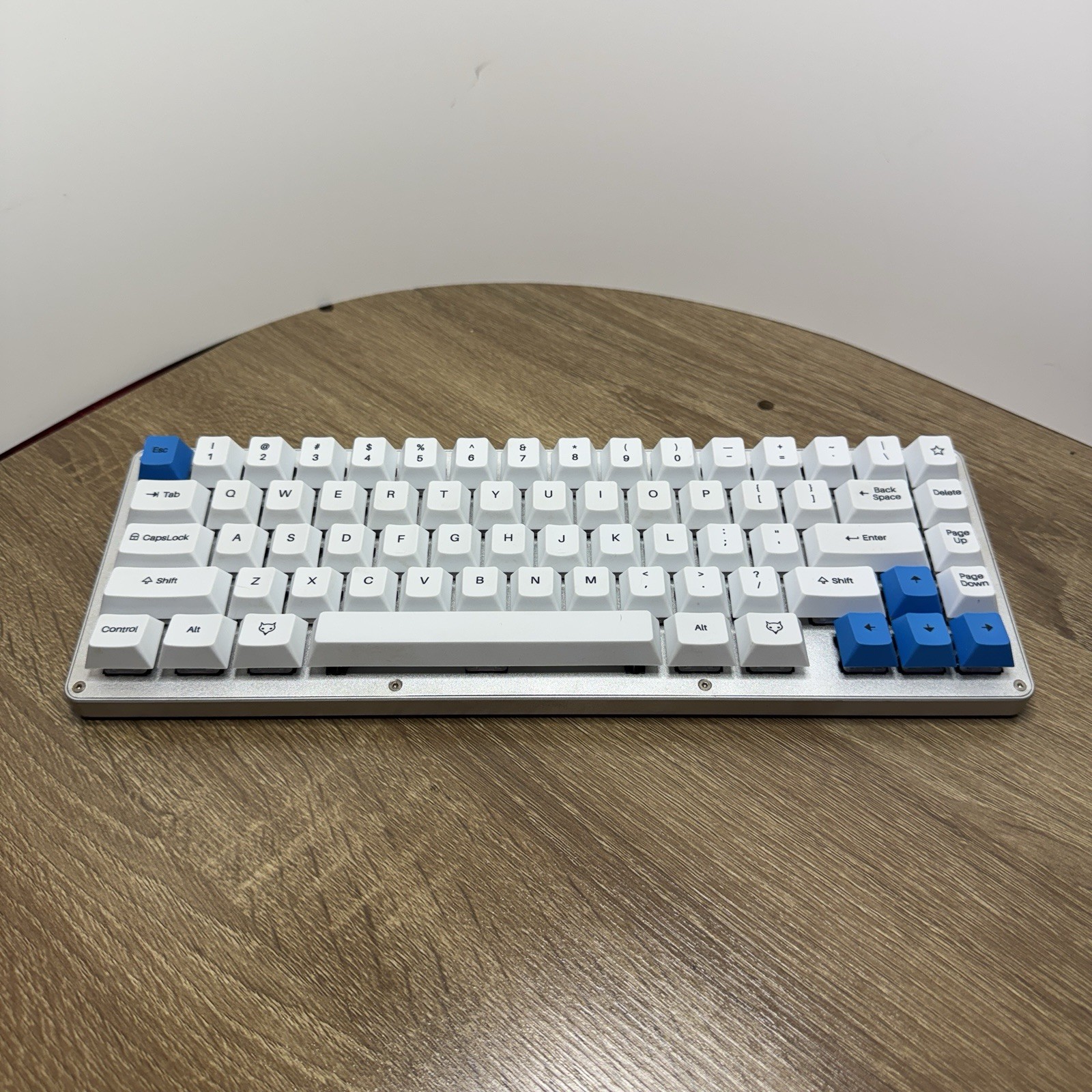 WhiteFox Vera Mechanical Keyboard TrueFox 65% matt3o + Input Club Silver