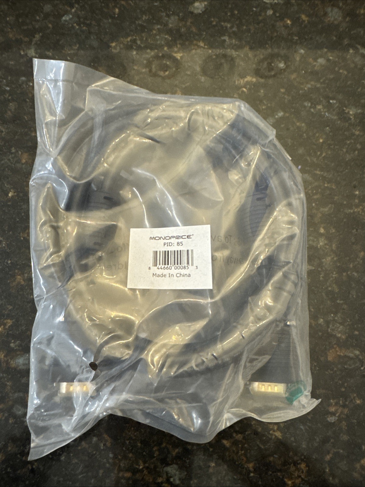 Monoprice Super VGA (SVGA) Monitor Cable, 6ft