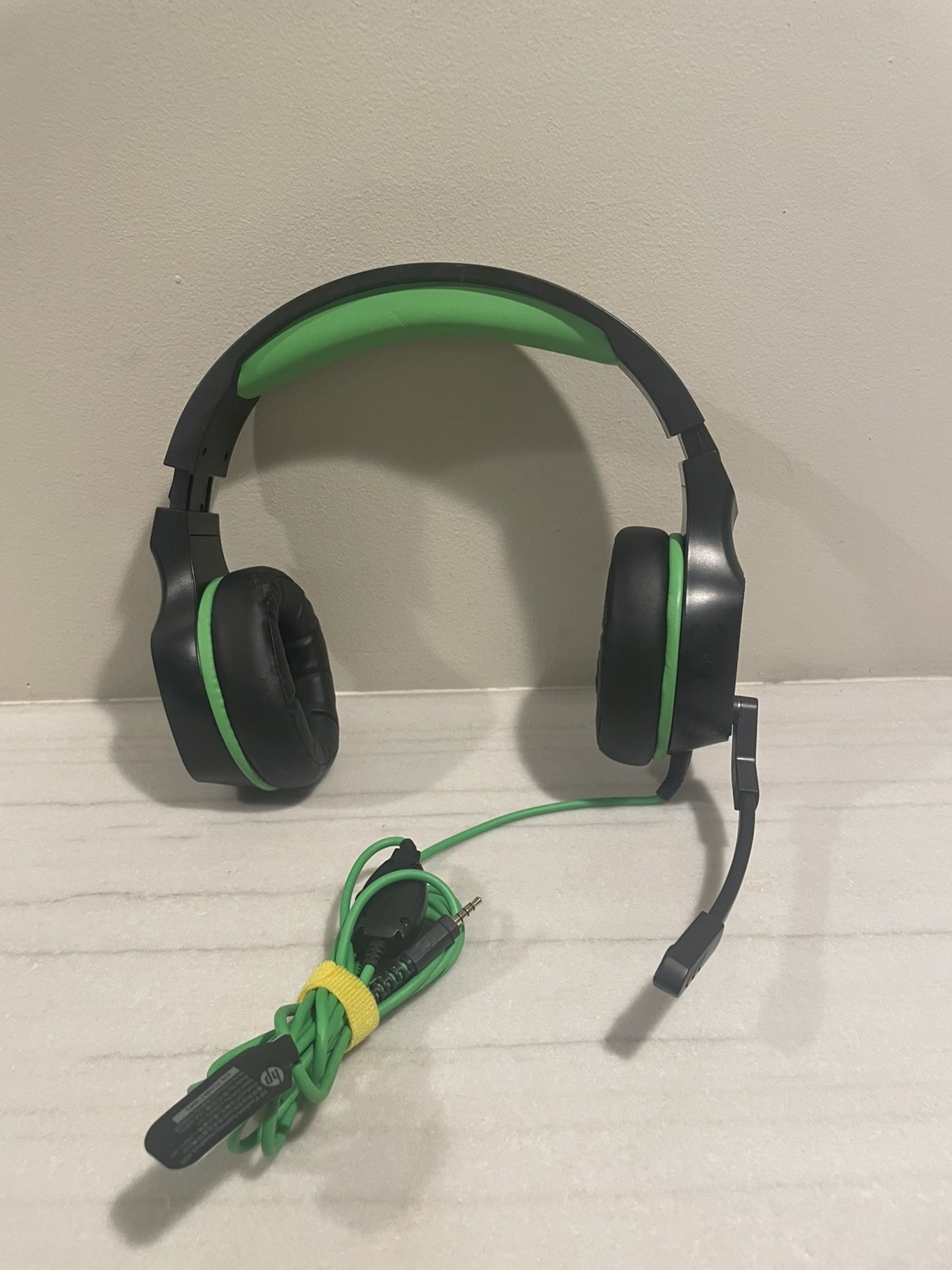L29005--001 HP Pavilion Gaming 400 Headset Black/Green