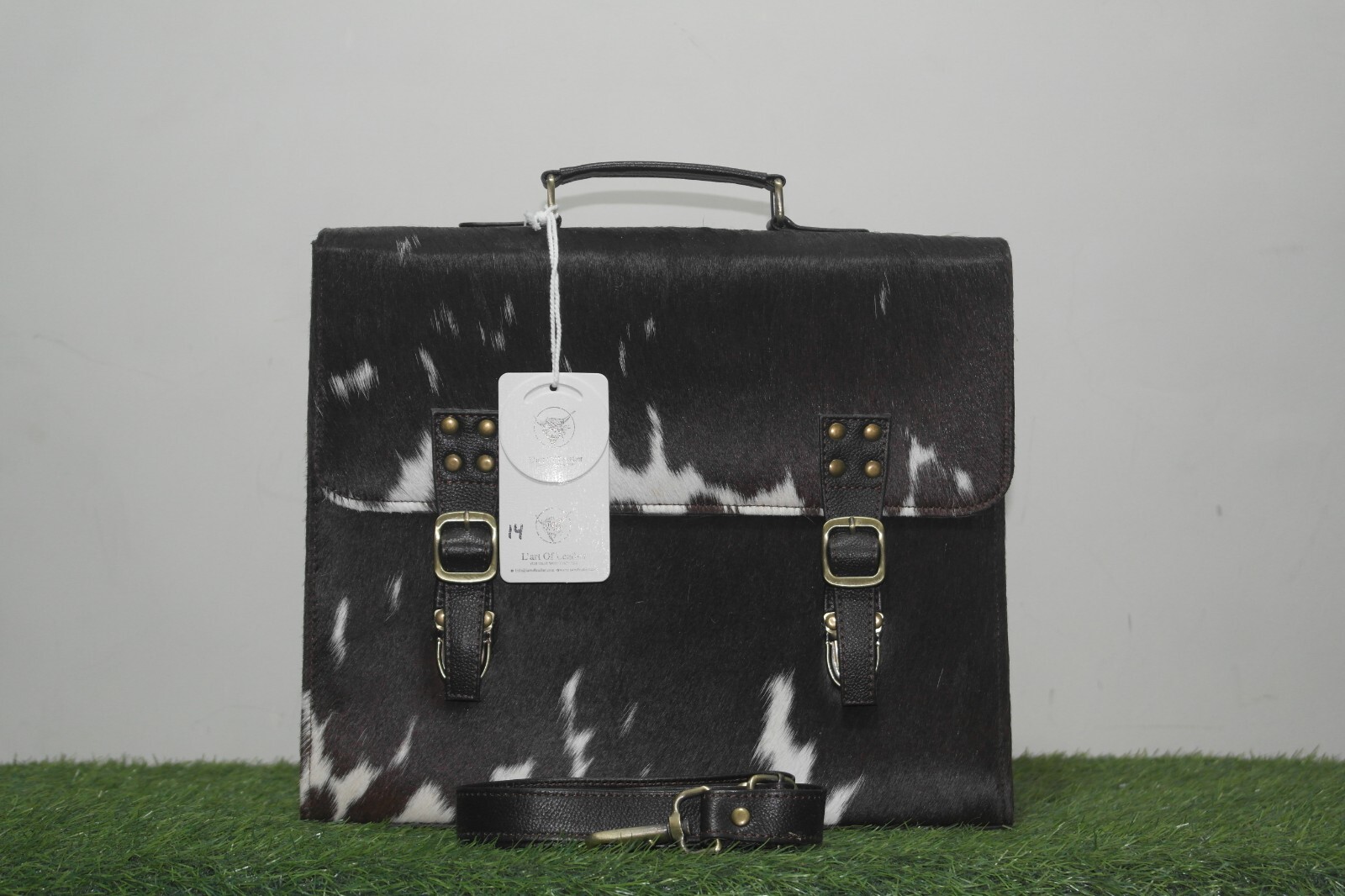 Luxurious Cow Skin Laptop Bag: Handcrafted for the Modern Professional