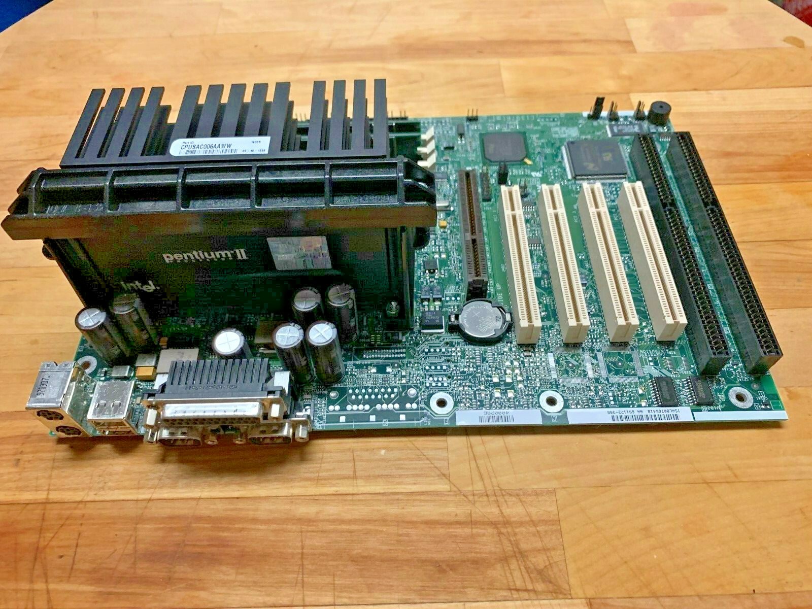 Intel Pentium II, gateway 4000286, rev aa 691172-308, w/233mhz, 