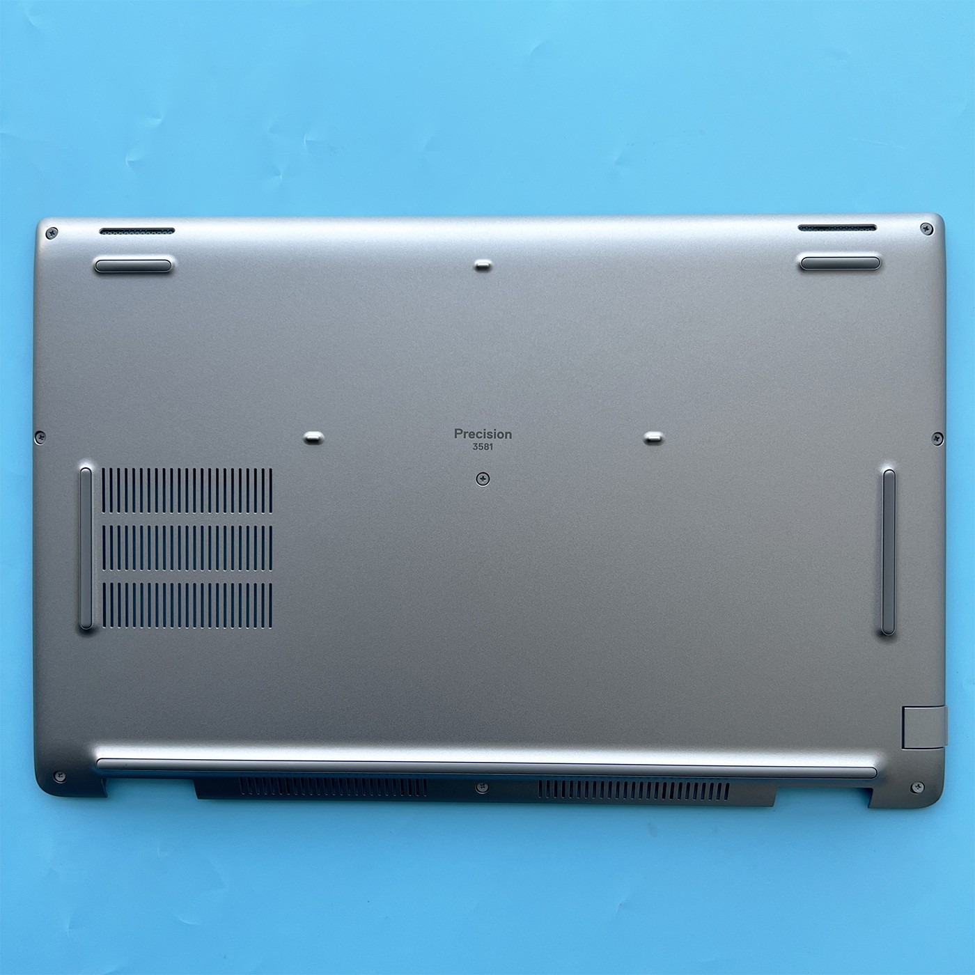 02NKFG 2NKFG For Dell Precision 3581 M3581 Bottom Cover Lower Case Silver