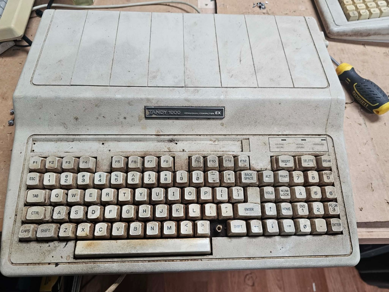 Vintage Retro Radio Shack Tandy 1000 EX 25-1050 - Tech Special