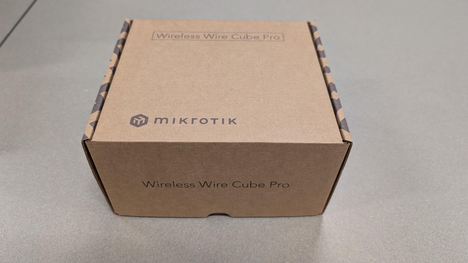 MikroTik Wireless Wire Cube Pro CUBEG-5AC60AYPAIR-US 60GHz 1Gbps Kit New