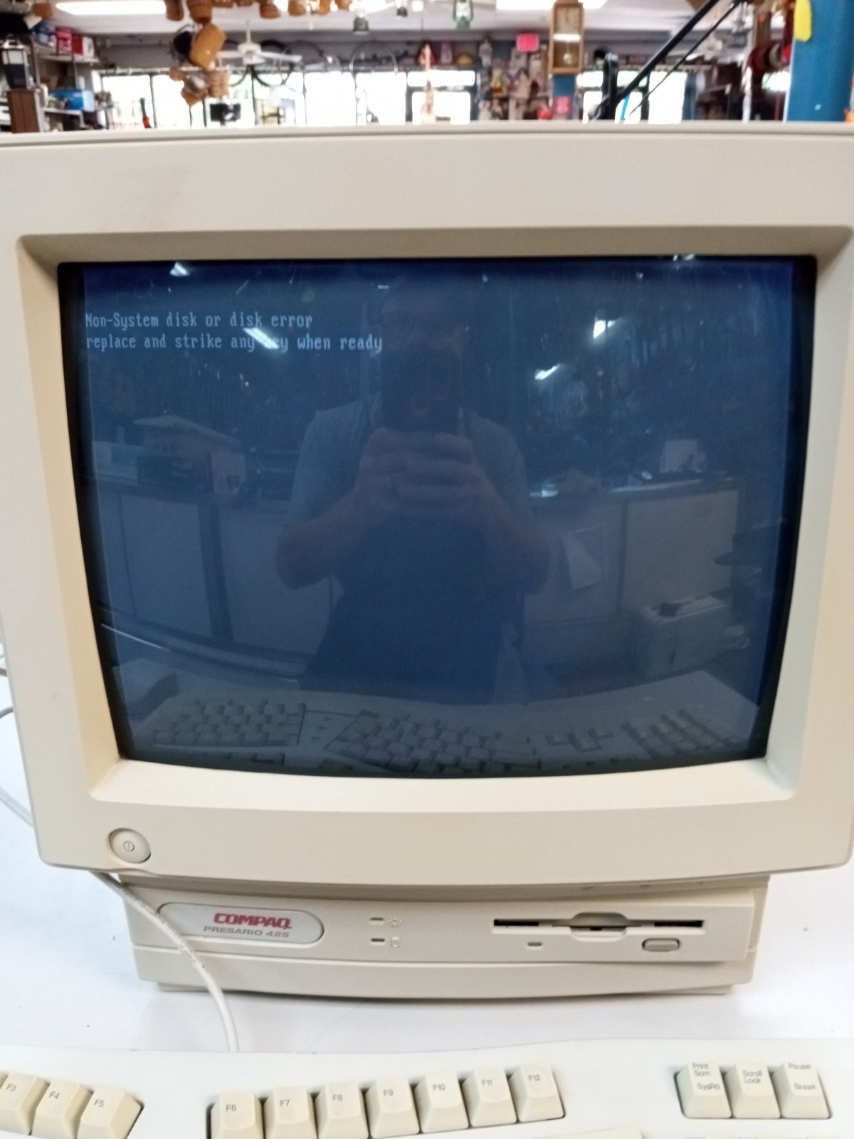OLD VINTAGE Compaq presario 425 Intel 486DX2 66MHz All-in-One PC COMPUTER SYSTEM