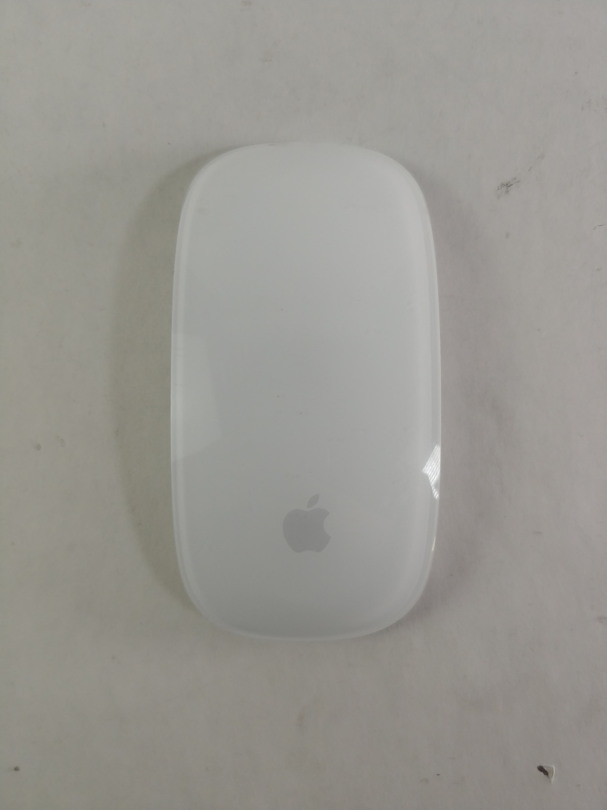 Apple A1657 Magic Mouse Bluetooth 1 Button Slim Mouse White