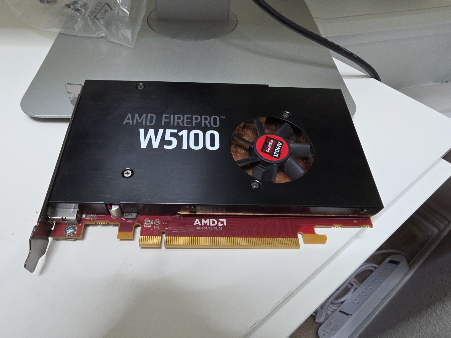 HP AMD FirePro W5100 4GB GDDR5 PCI-e x16 Graphics Card GPU 769770-001 769574-001