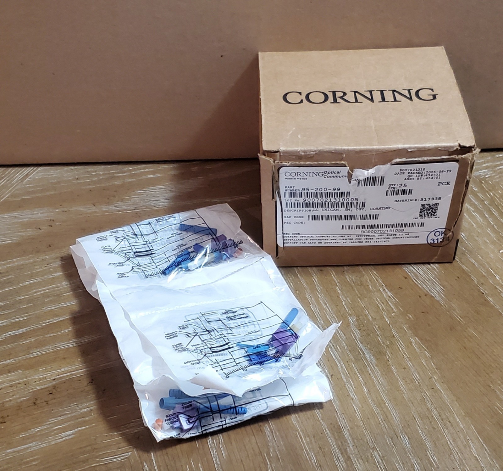 Corning Unicam LC OS2 SM Pretium Fiber Optic Connector 95-200-99 75x Connectors