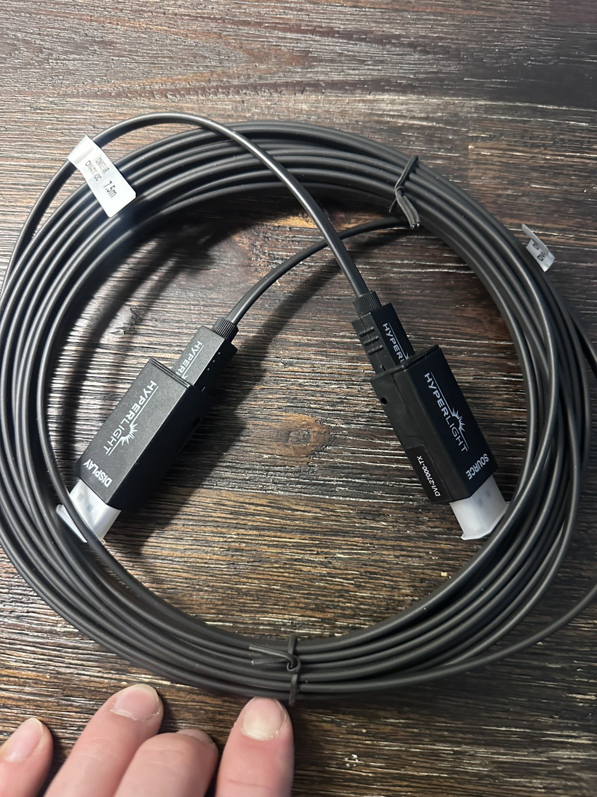 DVIGEAR DVI-2707-AOC, Active Optic Cable DisplayPort Hyperlight  7.5 meters