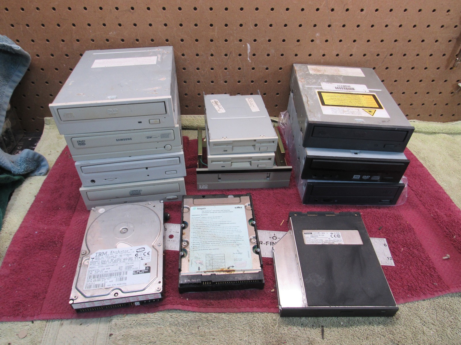 LOT Vintage Computer CD-RW Drive 3.5 Floppy Hard Drive Sony NEC Toshiba IBM Teac
