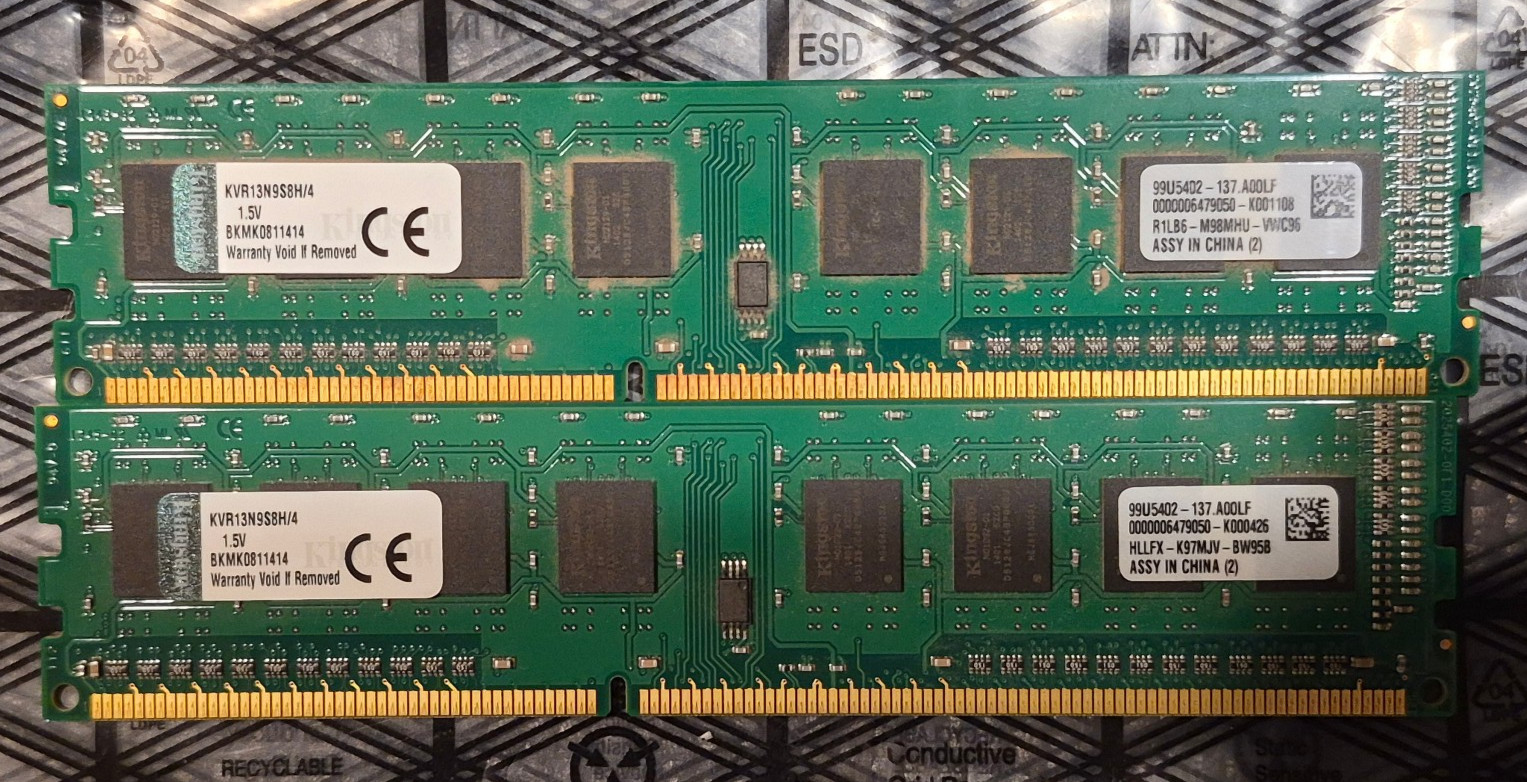 8GB (4GB x 2) DDR3 PC3-10600 Desktop Memory Kingston KVR13N9S8H/4