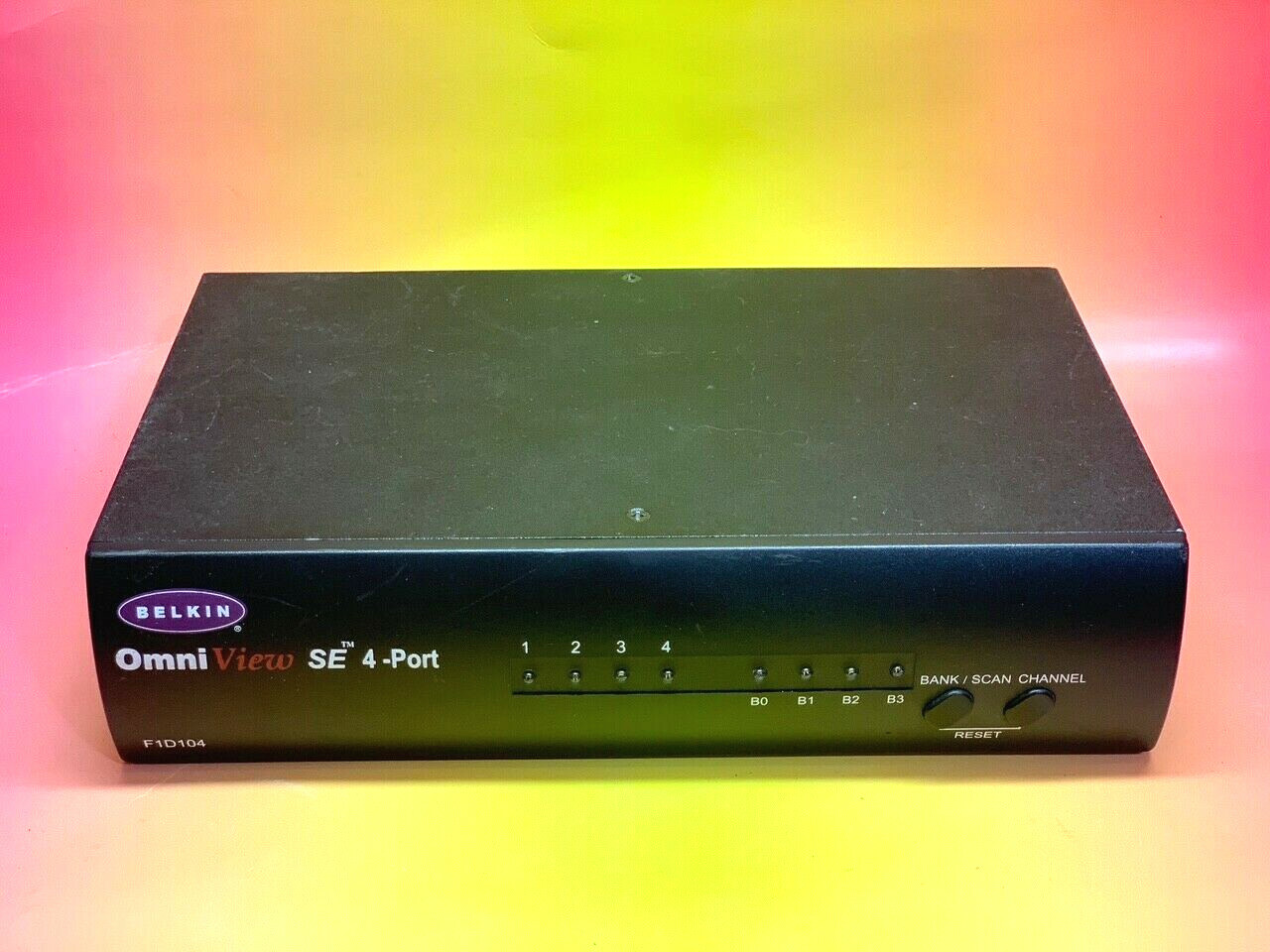 Belkin OmniView SE 4 port F1D074