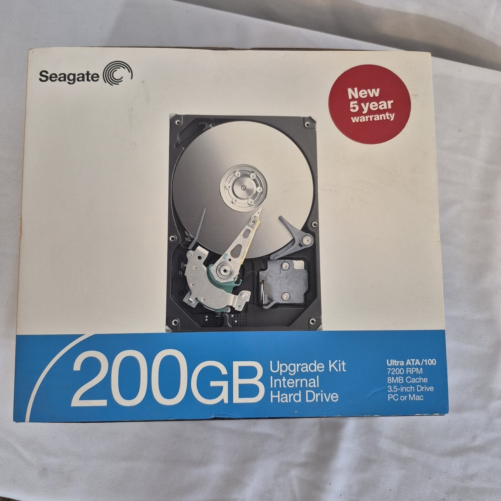 Seagate 200 GB Upgrade Kit Internal Hard Drive (New in Box)