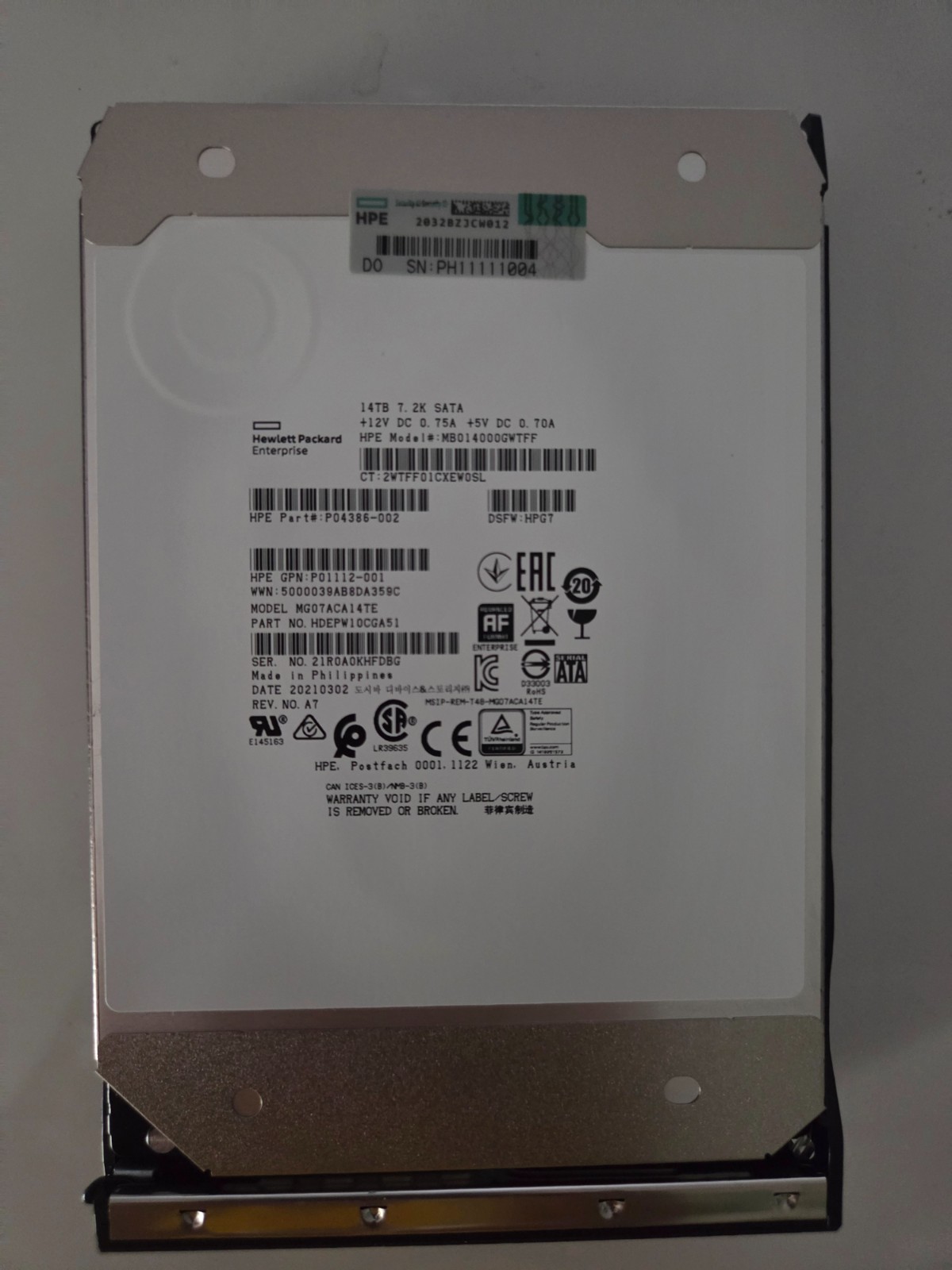  MB014000GWTFF 0 Hrs w/Tray HPE 14TB SATA 6G 7.2K LFF SC He 512e DS HDD
