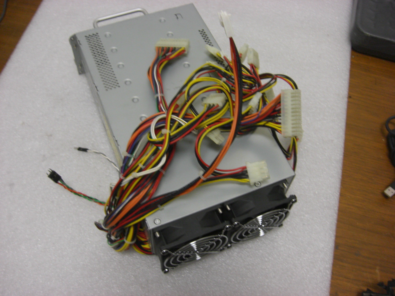 DELTA ELECTRONICS RPS-800A   W/ TWO DPS-400EB  POWER SUPPLY
