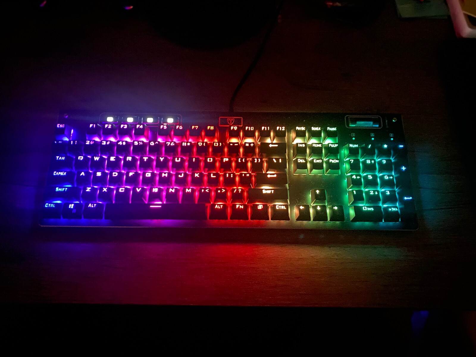 Tomoko Gaming RGB Mechanical Keyboard I-910 LG Waterproof Wired Aluminum Pictek