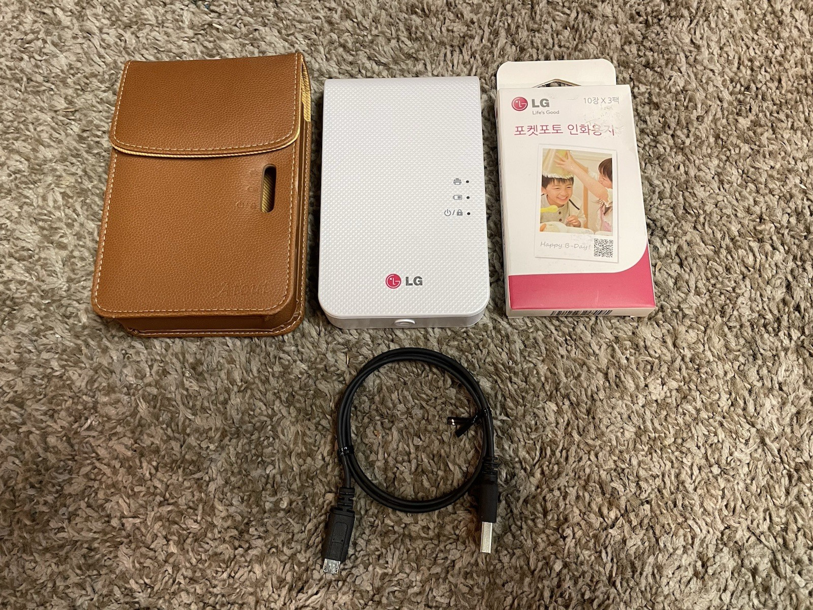 LG Pocket Photo Printer – ZINK – Case Photo Paper USB Charging Cable - 