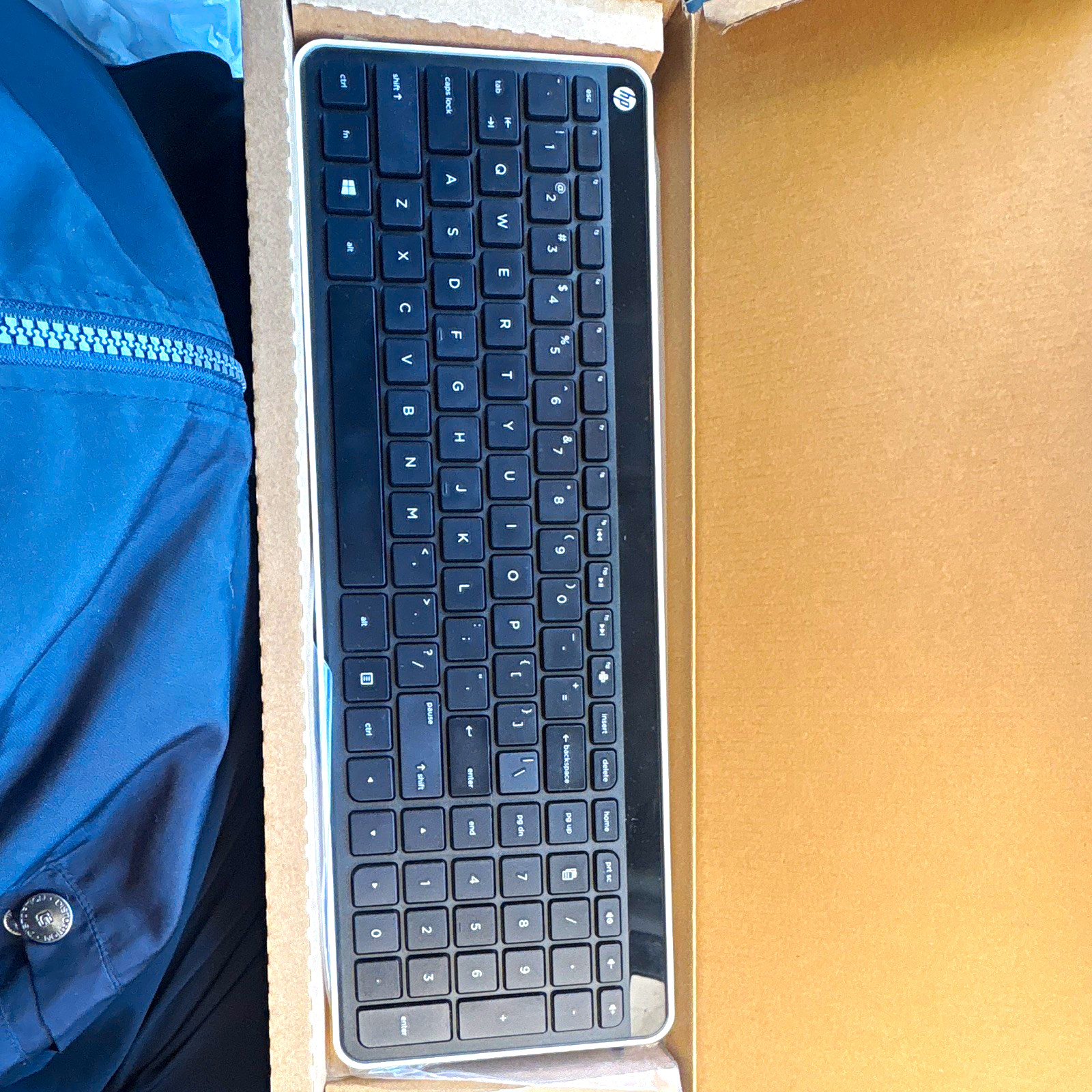 HP Wireless Full Size Keyboard Black/Silver English QWERTY