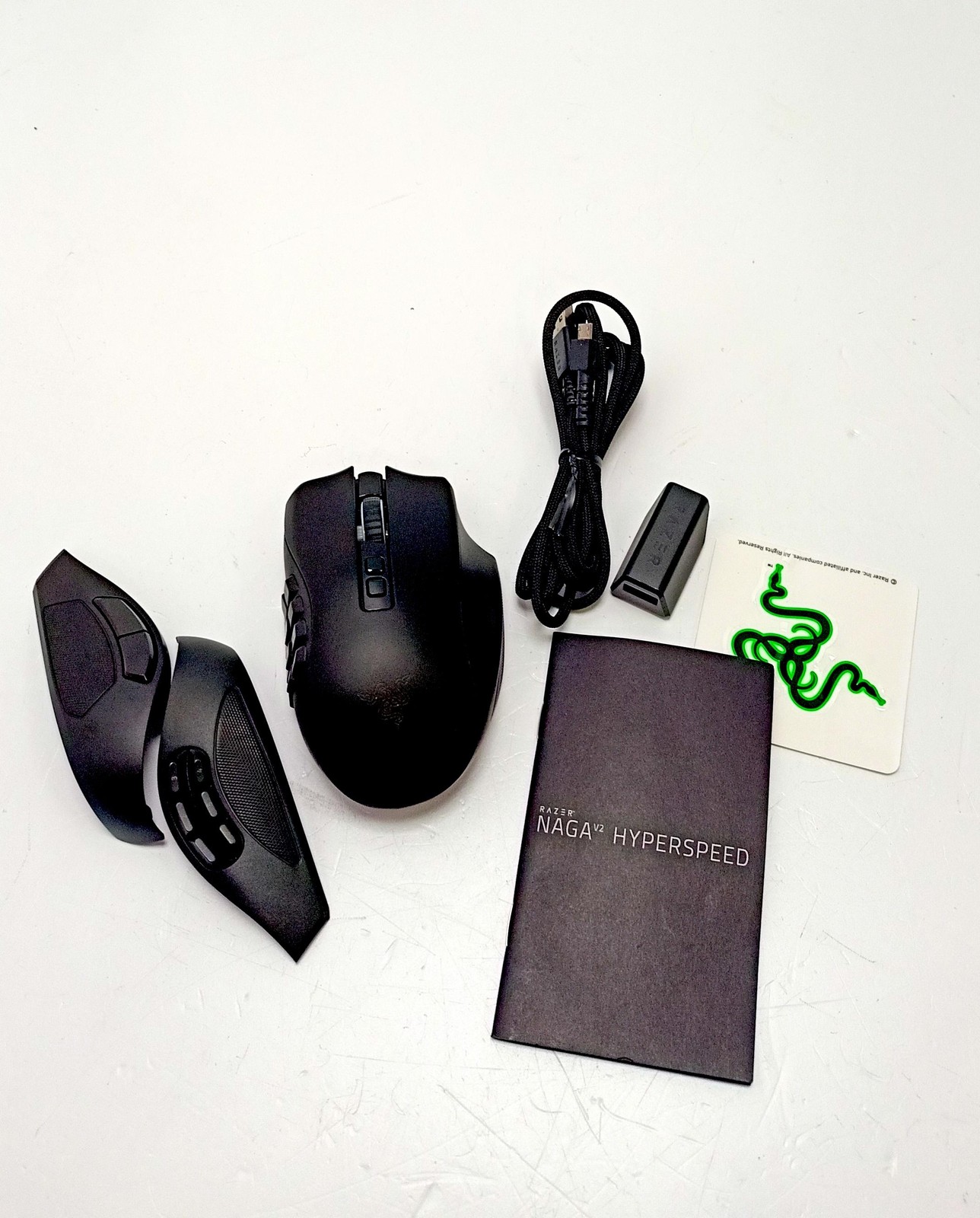 Razer Naga V2 HyperSpeed Wireless MMO Gaming Mouse 19 Button
