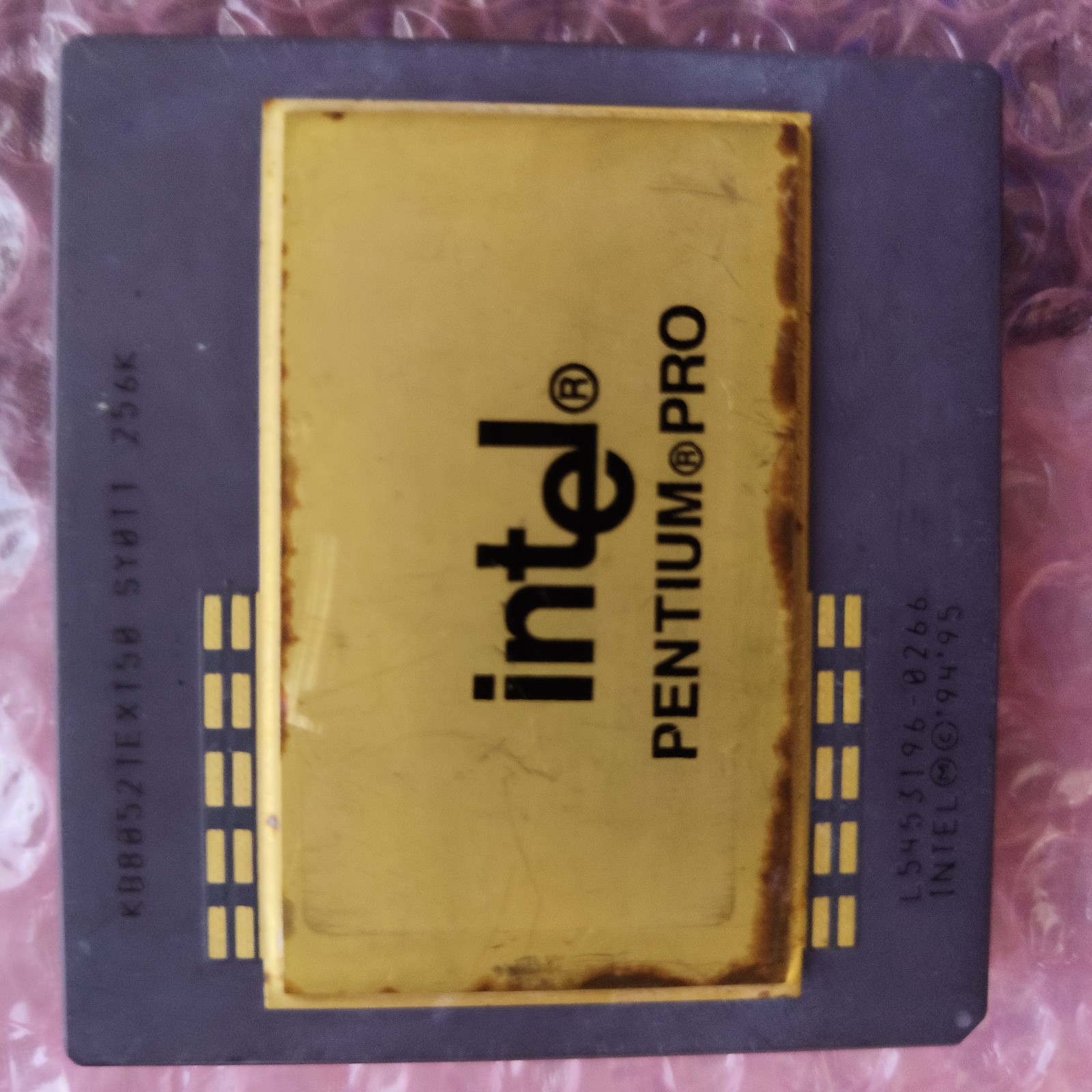 Intel Pentium PRO 150MHz SY011 KB80521EX150 very rare vintage CPU GOLD