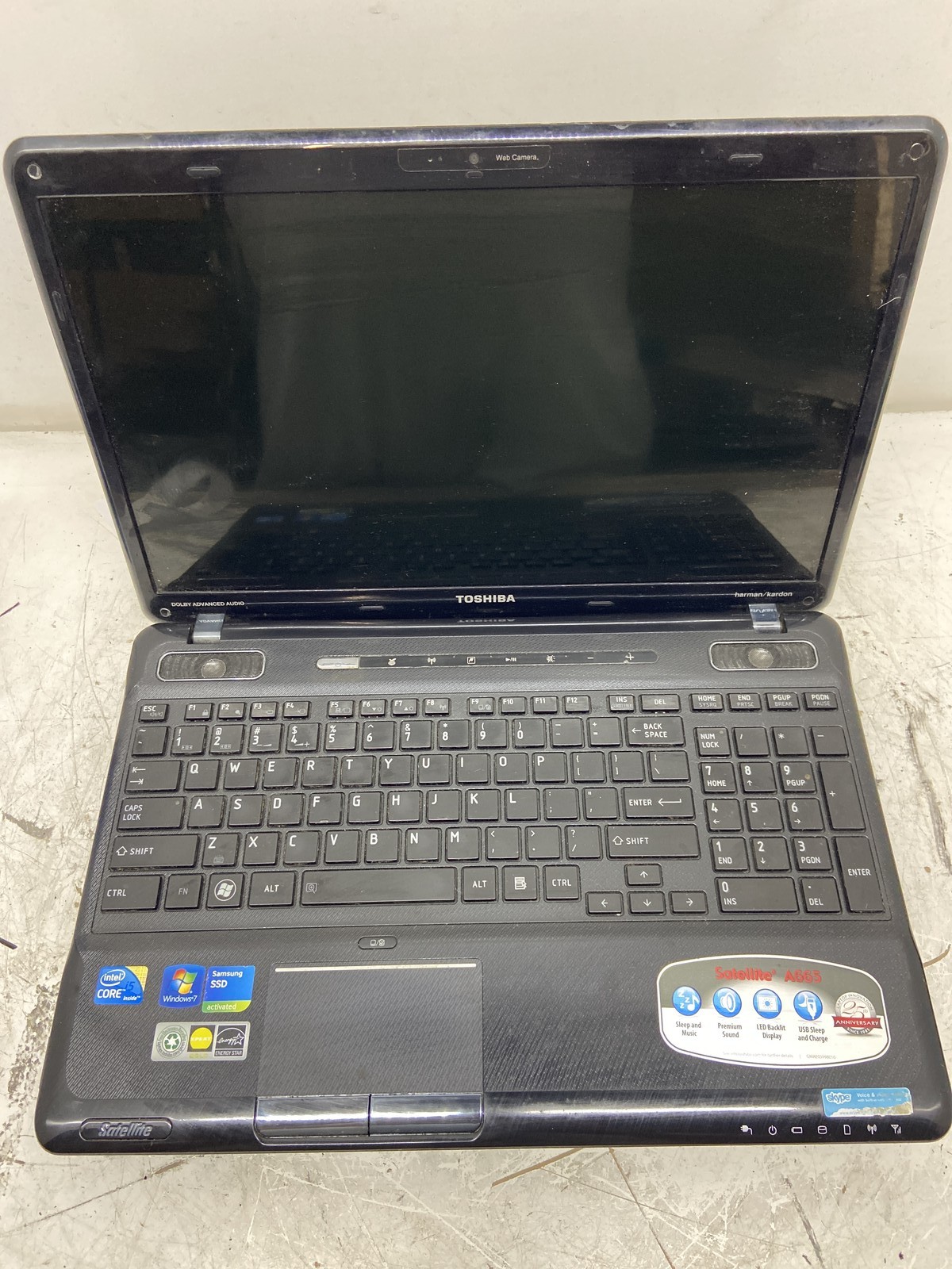 Toshiba Satellite A665-S6054 Intel Core i5-M450 4 GB NO HDD