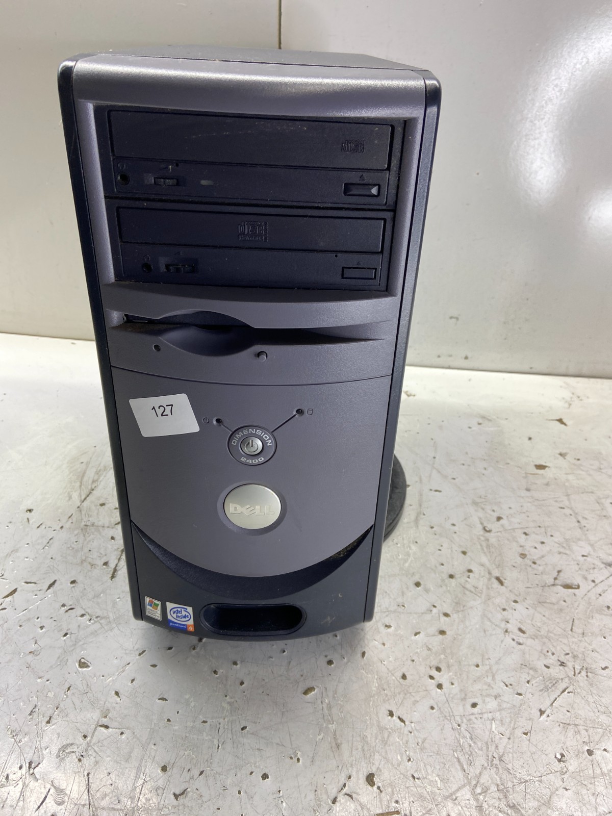 Dell Dimension 2400 Intel Pentium 4 2.1GHz 512 MB 120GB SSD Windows 98