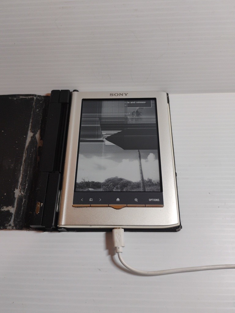 Sony Pocket Edition E-Reader PRS-350 2GB 5in - Silver - 