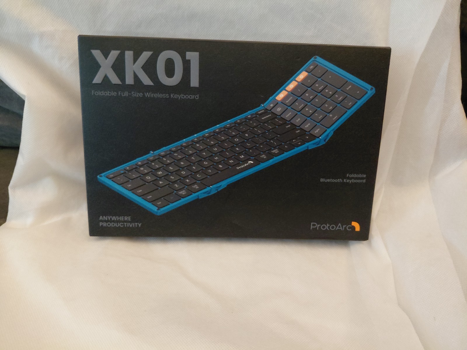 ProtoArc XK01 Folding Wireless Portable Keyboard with Numeric Keypad