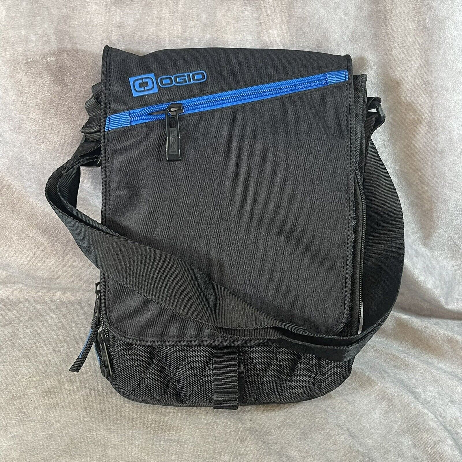 New OGIO TECHNOLOGIO Shoulder Bag 9
