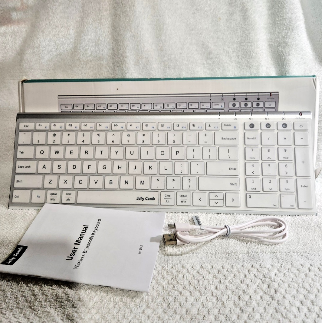 Jelly Comb New Silver  Ultra Thin 2.4G Wireless Keyboard
