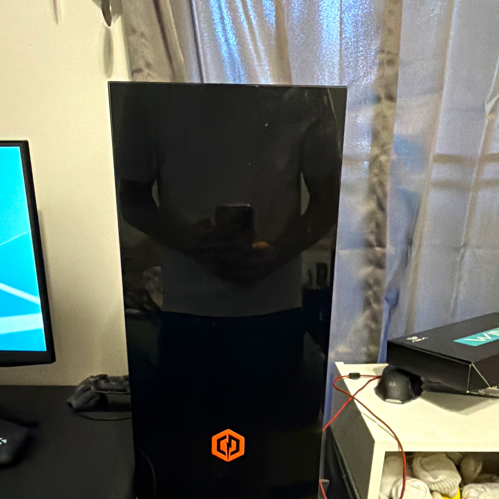 CyberPowerPC Tower Gaming Desktop PC Black Side Window Dedicated Graphics
