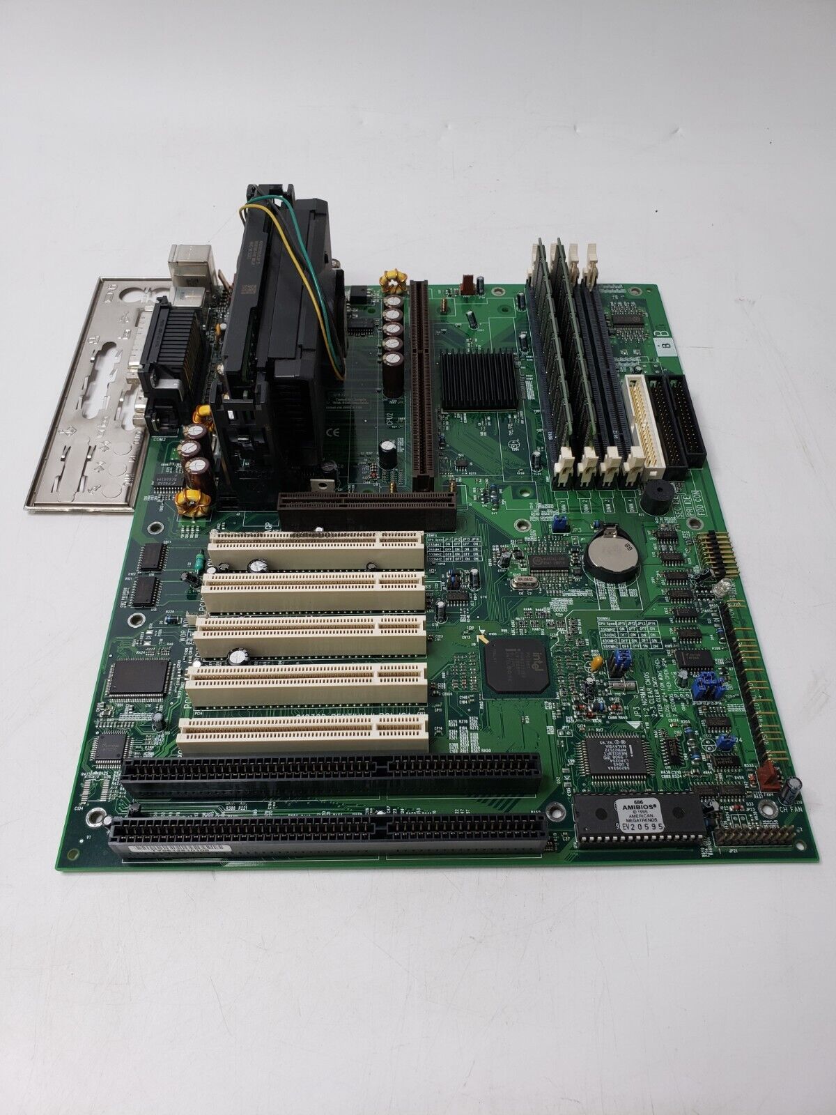 Tyan S1832D Dual Slot 1 Motherboard W/ PentiumIII 450 CPU, 540KB Ram & IO Shield