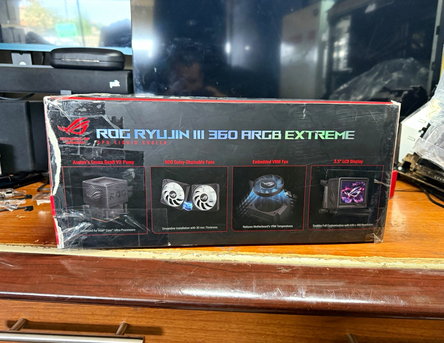 ASUS ROG Ryujin III 360 ARGB Extreme Black AIO LCD Cooler LGA1851 AM5