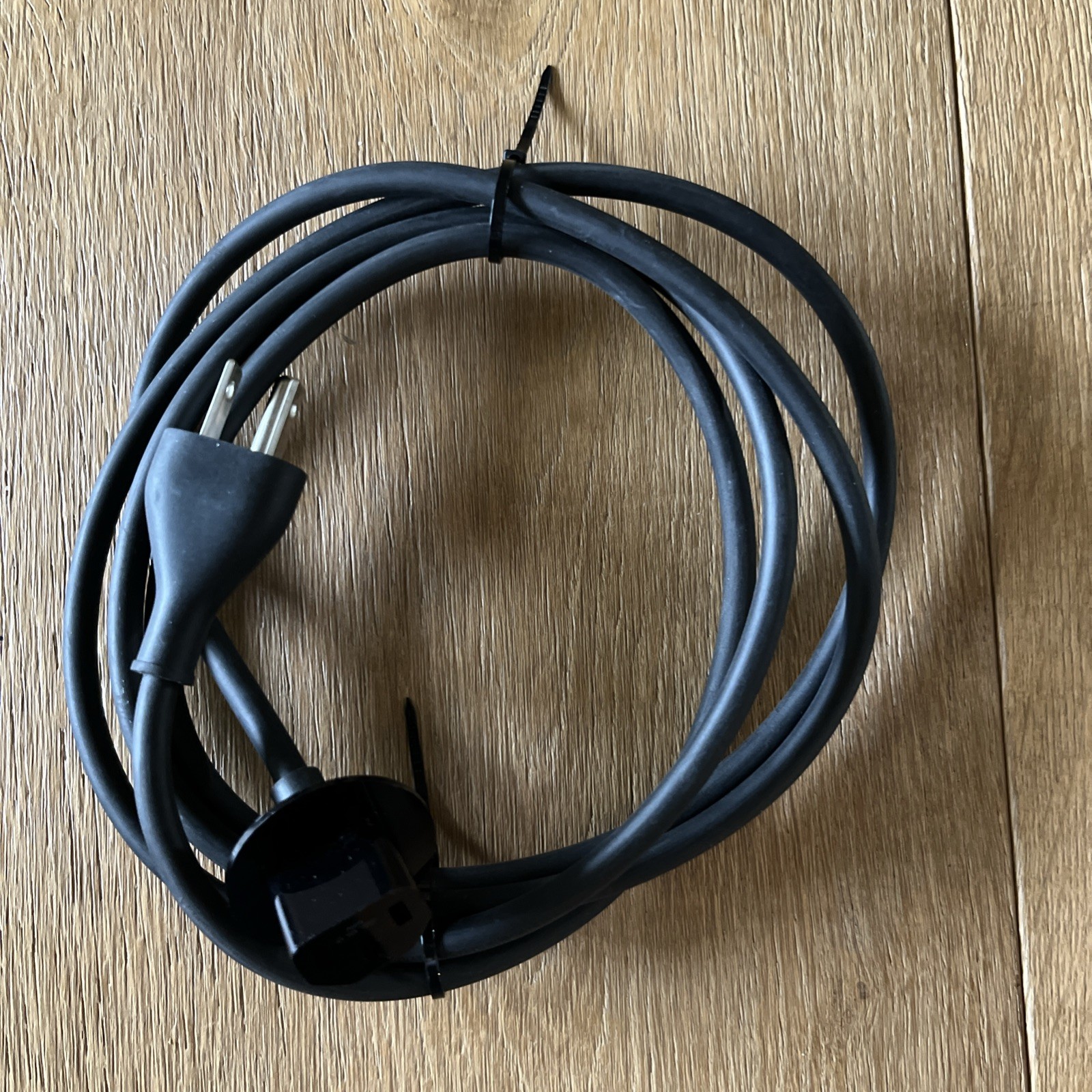OEM APPLE BLACK 3-PRONG AC POWER CORD - iMac Pro 27" A1862 2017