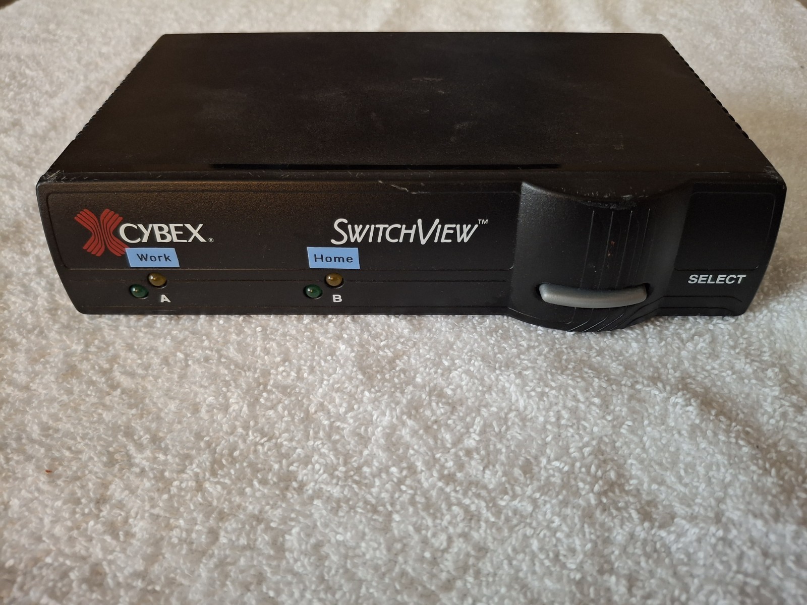 Cybex 520-154 SwitchView 2-Port KVM PS/2, VGA, Serial Ports