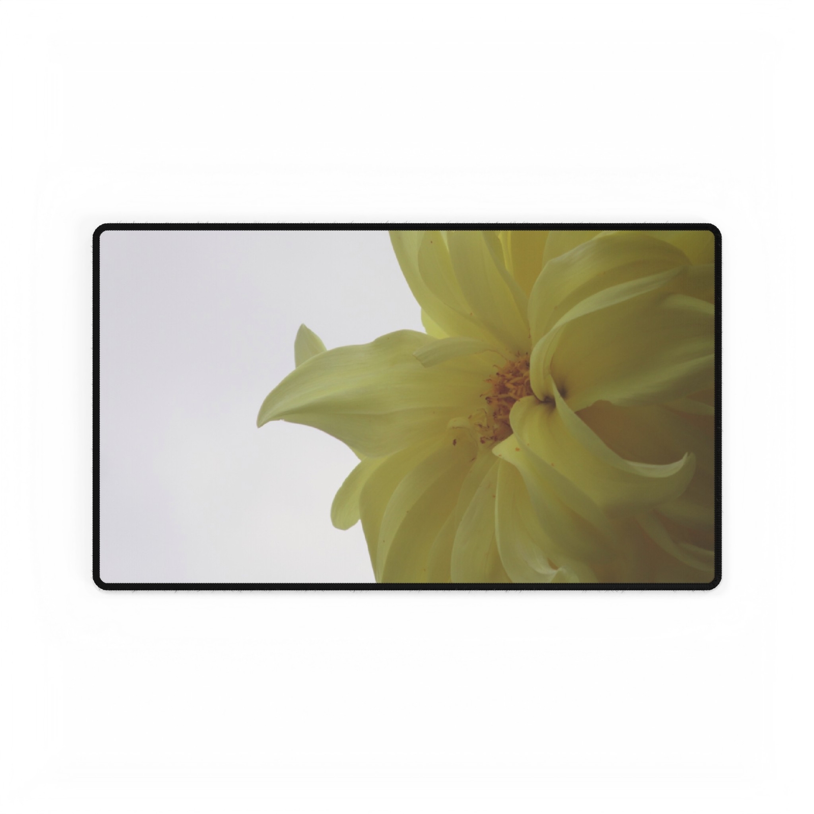 Dahlia Delight Mousepad - Brighten Your Desk with Floral Elegance