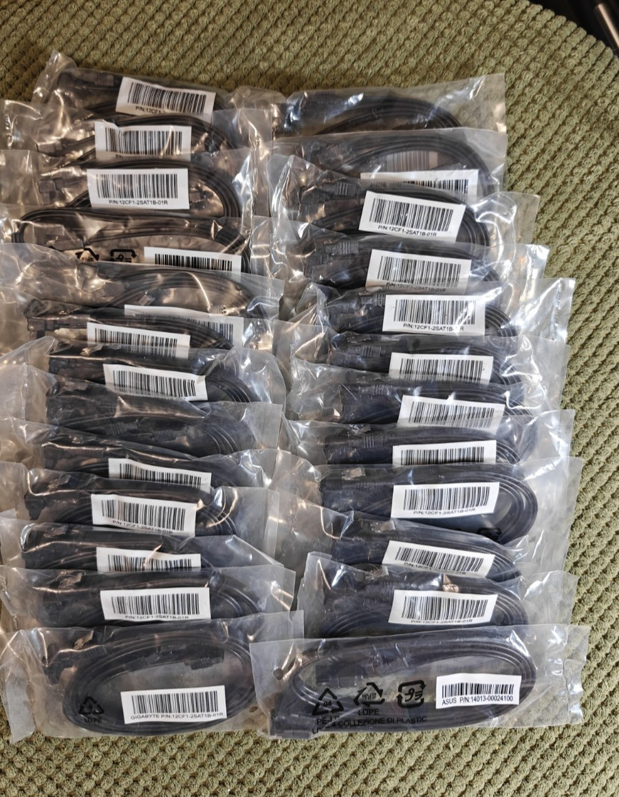 Lot of 50 SATA III 6Gb/s Data Cables – Mixed OEM/Generic