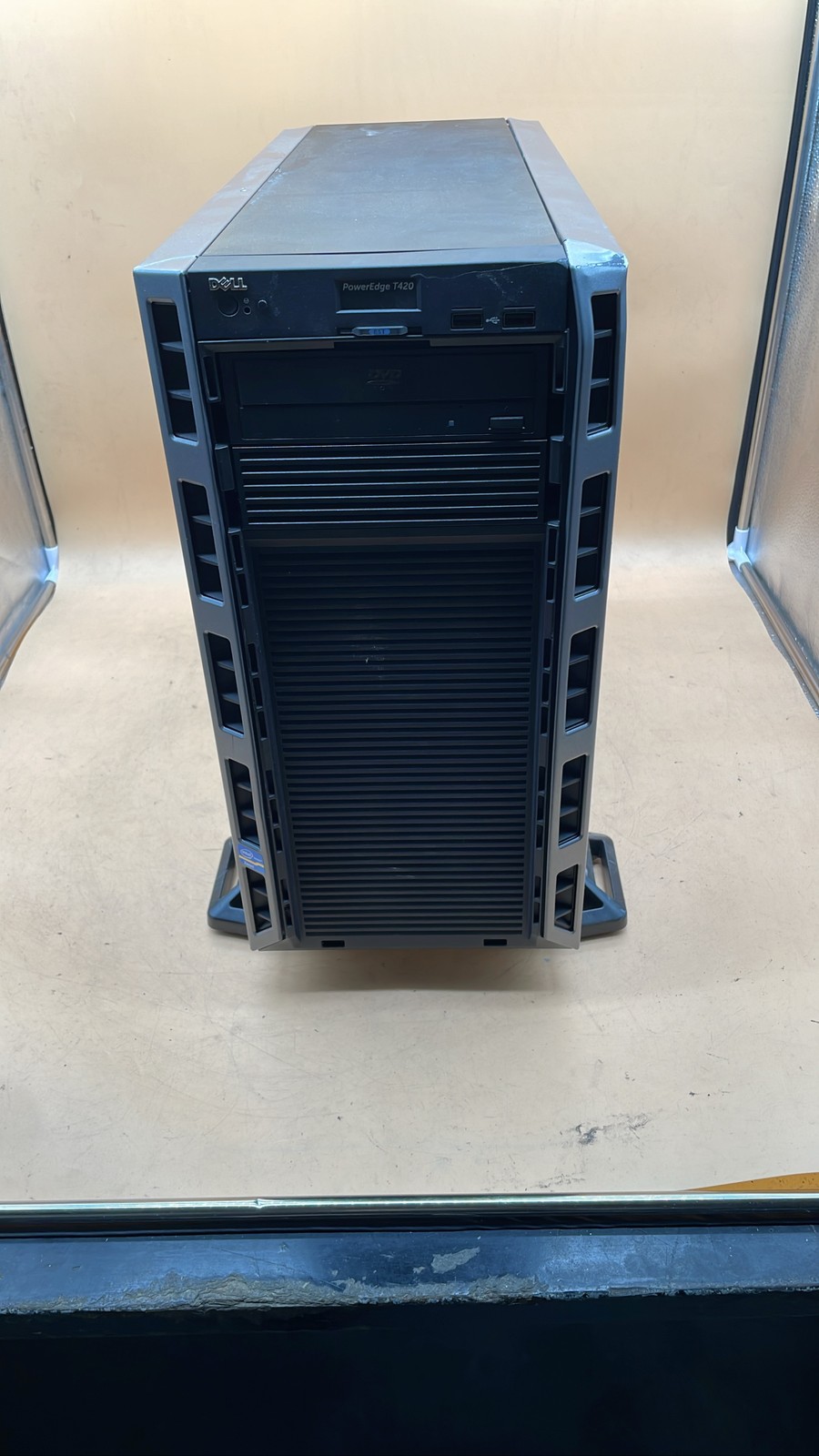 Dell PowerEdge T420 Tower Server Intel Xeon E5-2400 Series Enterprise Server