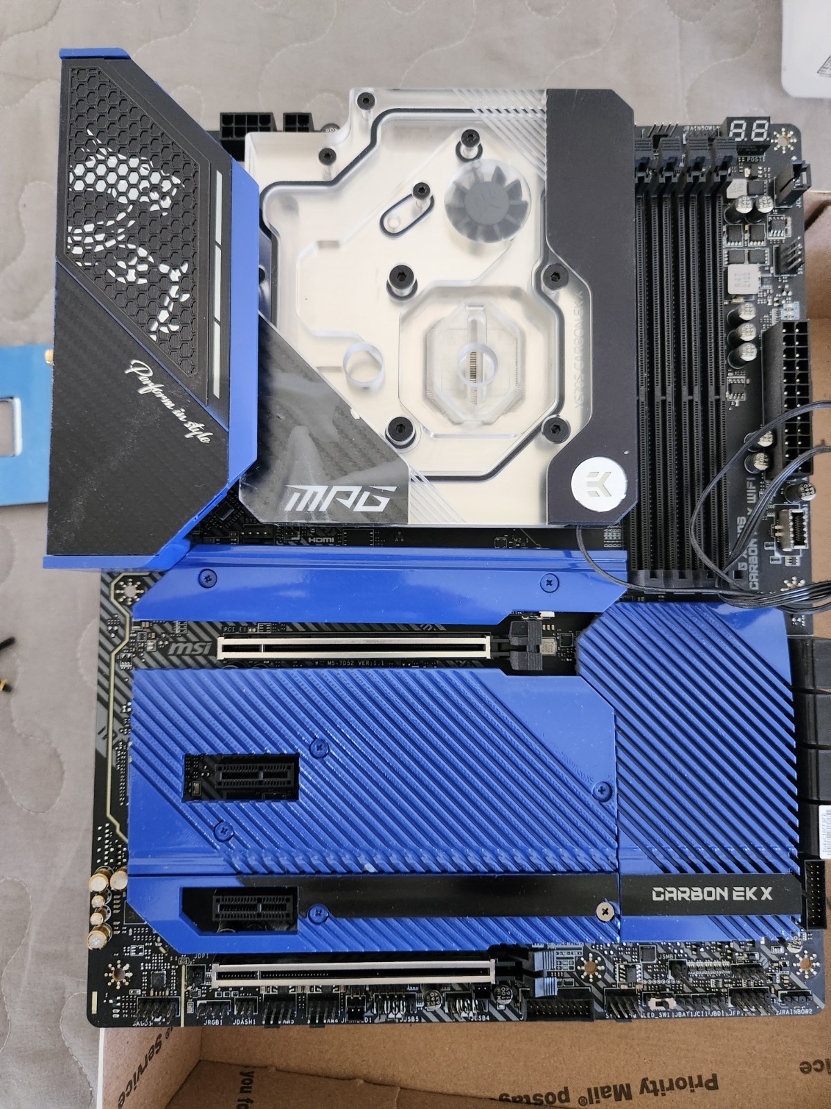 MSI MPG X570S Carbon EK X AM4 ATX DDR4+Waterblock+Samsung 980 1TB+Ryzen 9 5900X