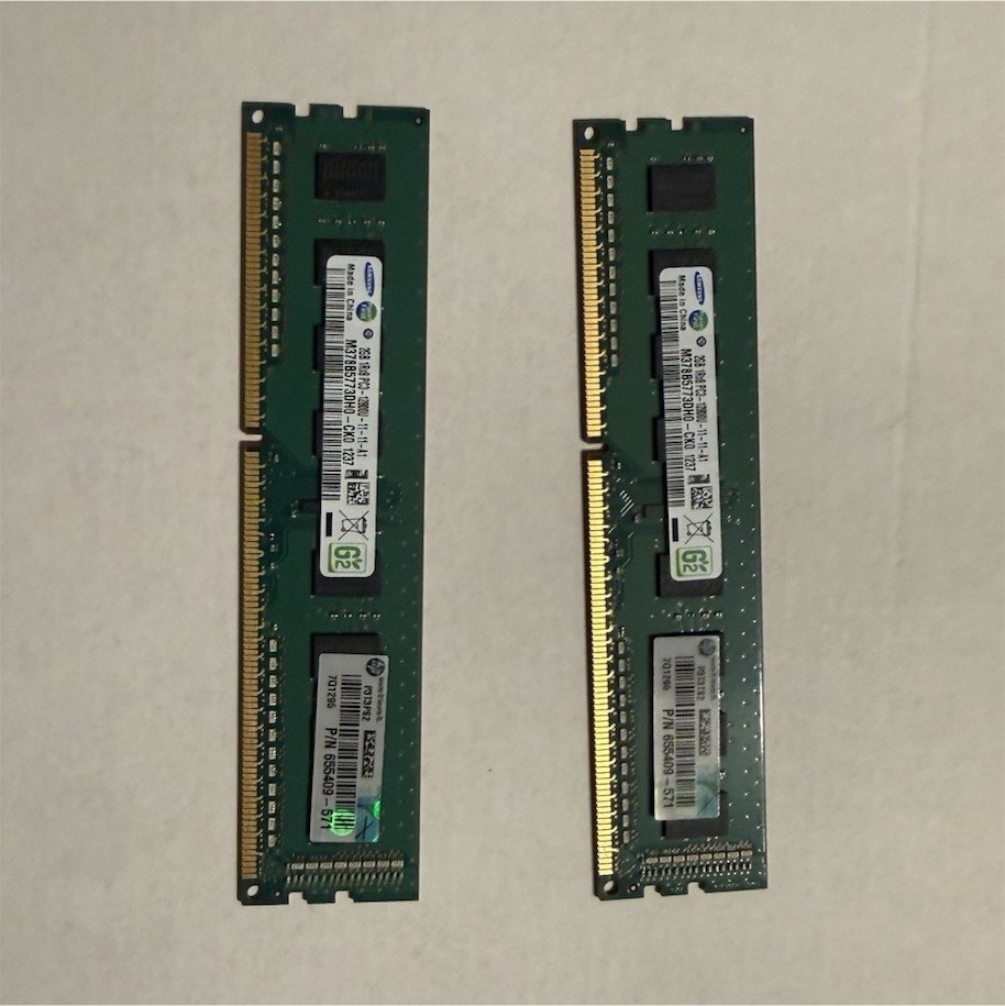 Samsung DDR3 PC3-10600 DIMM ECC RAM 2x2GB 4GB Lot 240-Pin M391B5273DH0-YK0