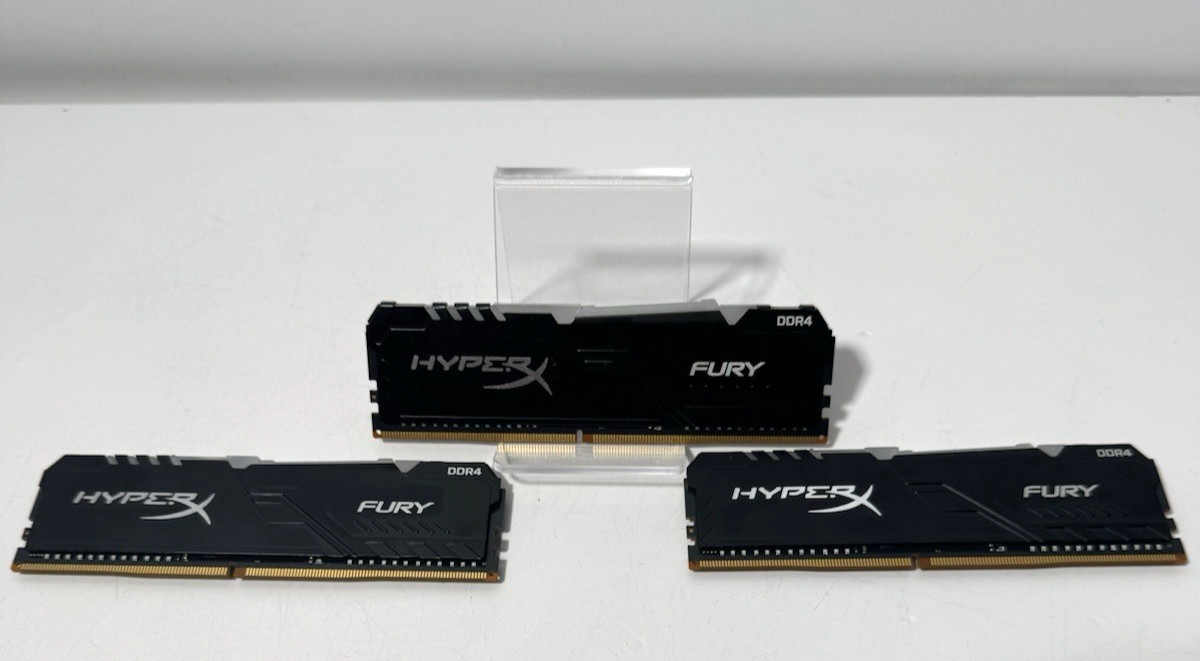 HyperX Fury 24GB (3x8GB) RAM DDR4 3733MHz XMP4-3733-UZZ-11 Memory Lot