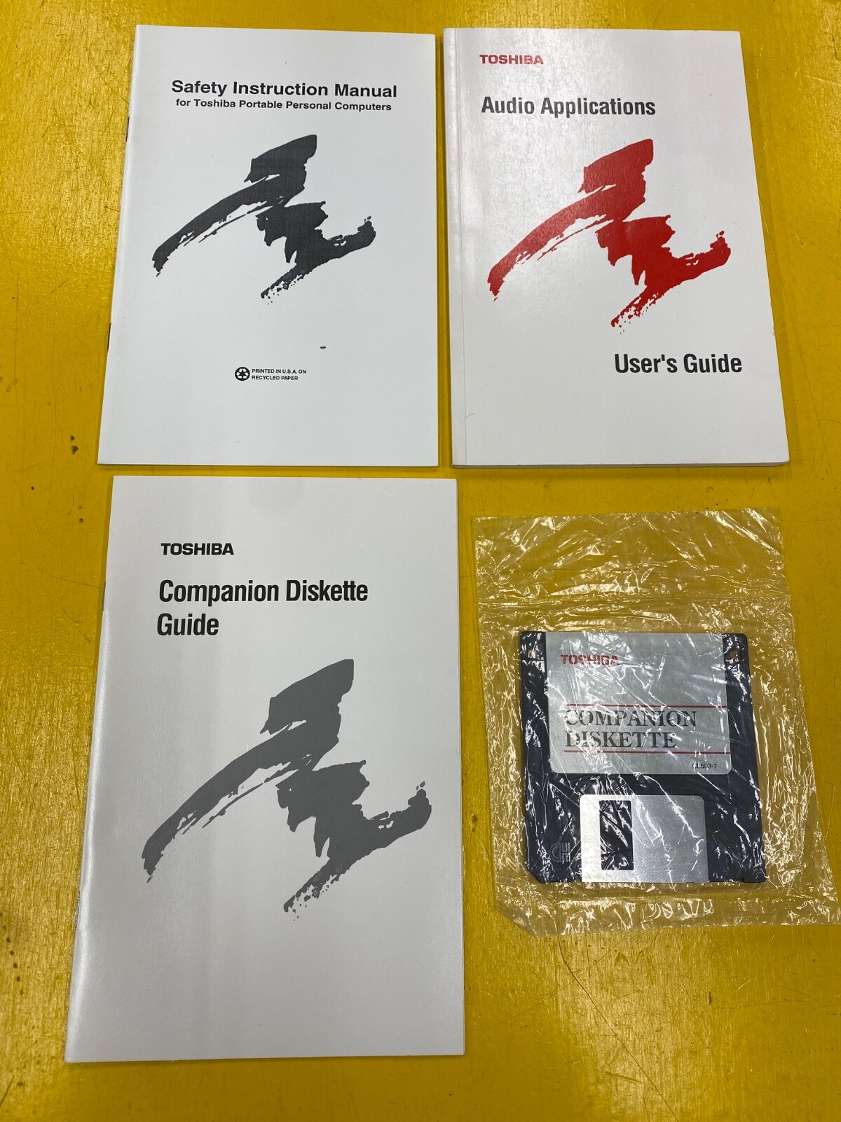 Vintage 90s Toshiba Companion Diskette 3.5” Floppy Disk and user guides software