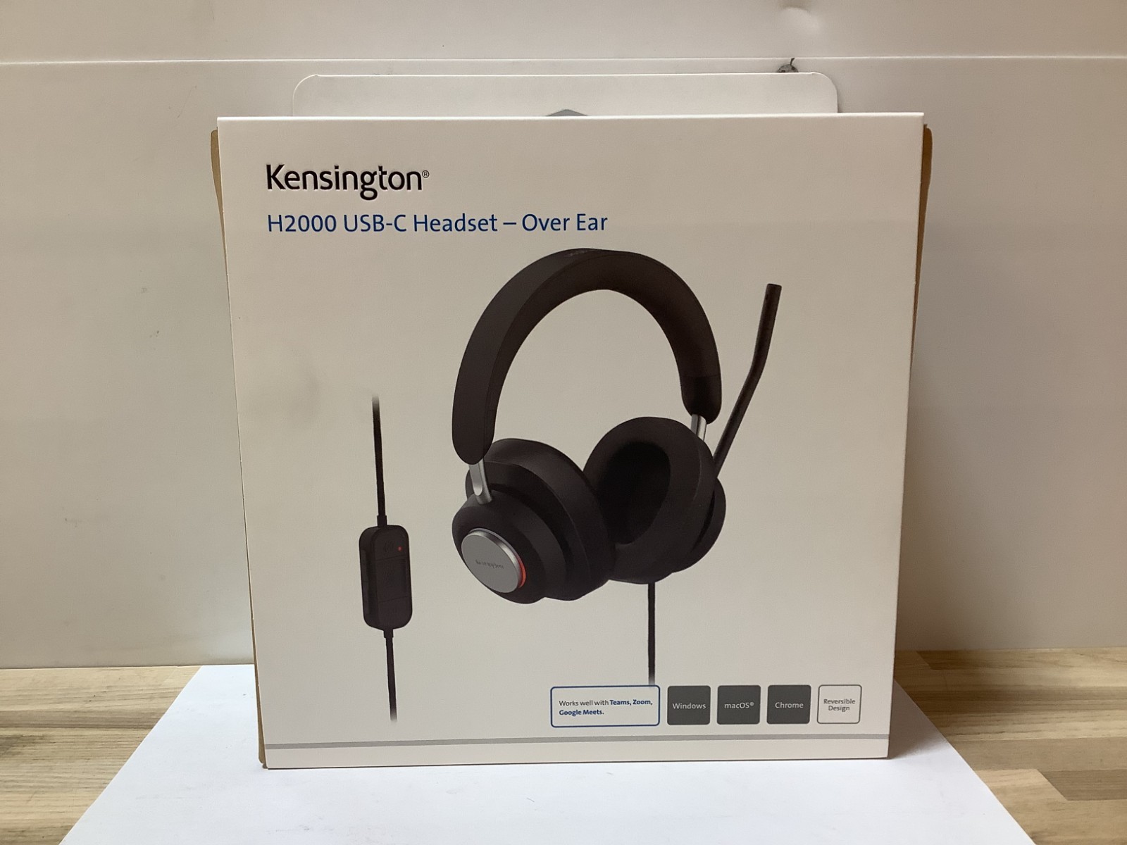 NEW Kensington H2000 USB-C Over-Ear Headset