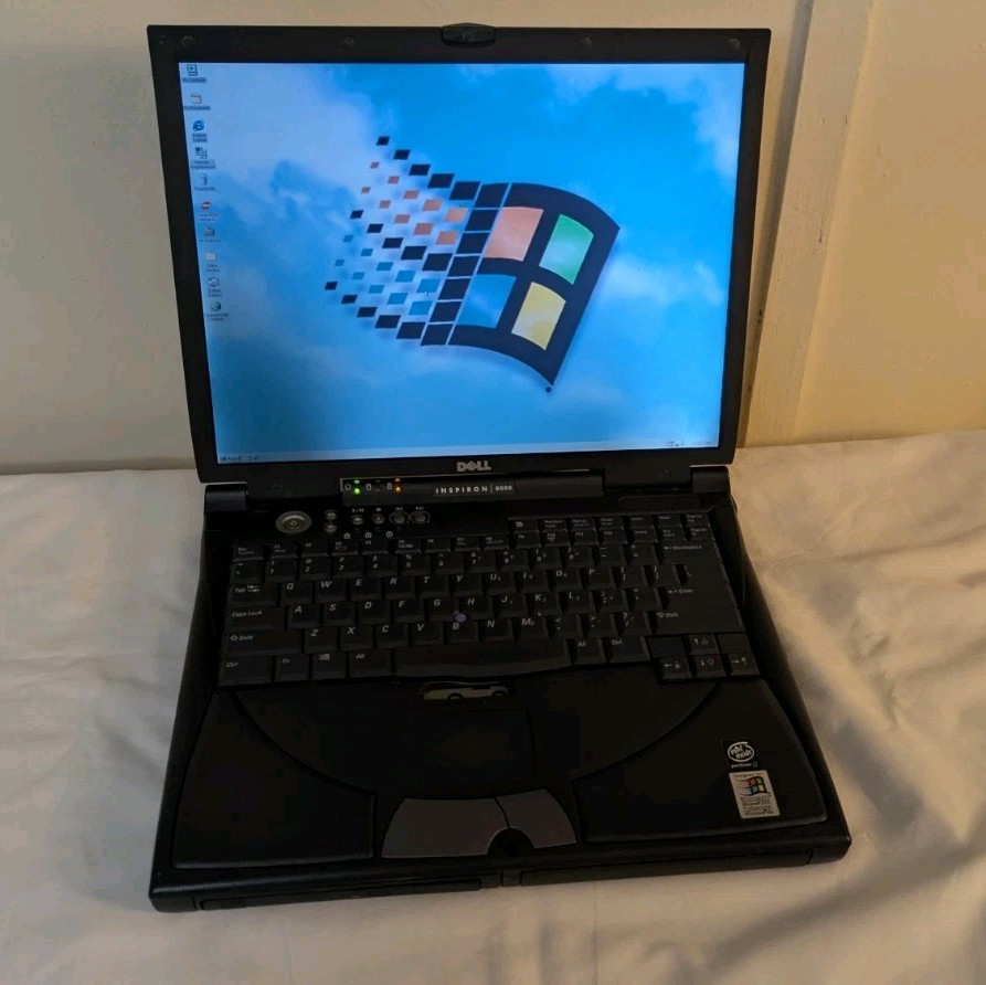 Vintage Dell Inspiron 8000 15" Laptop PIII 1.0GHz 256MB 30GB Windows 98 PLUS 💻